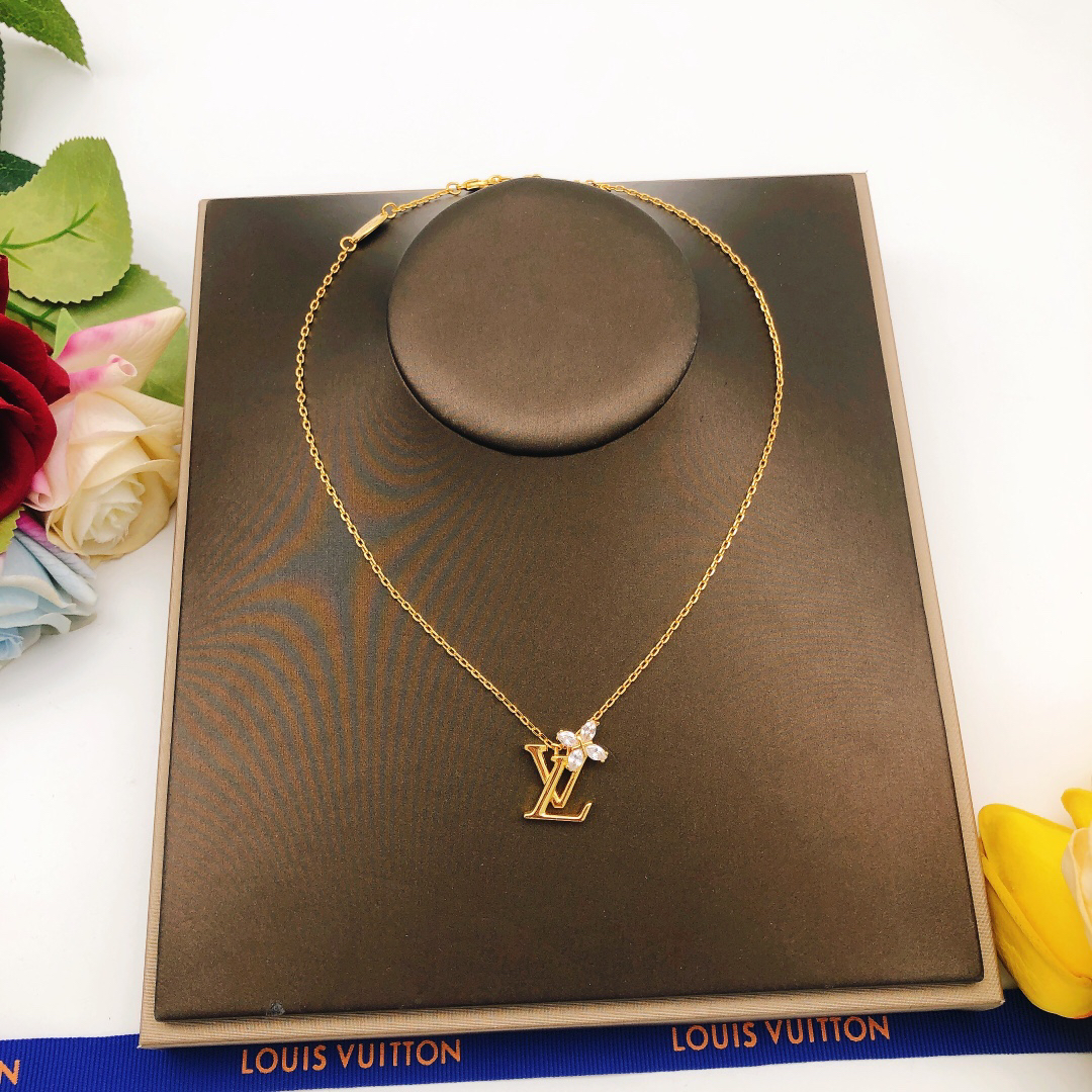 LV necklace-78