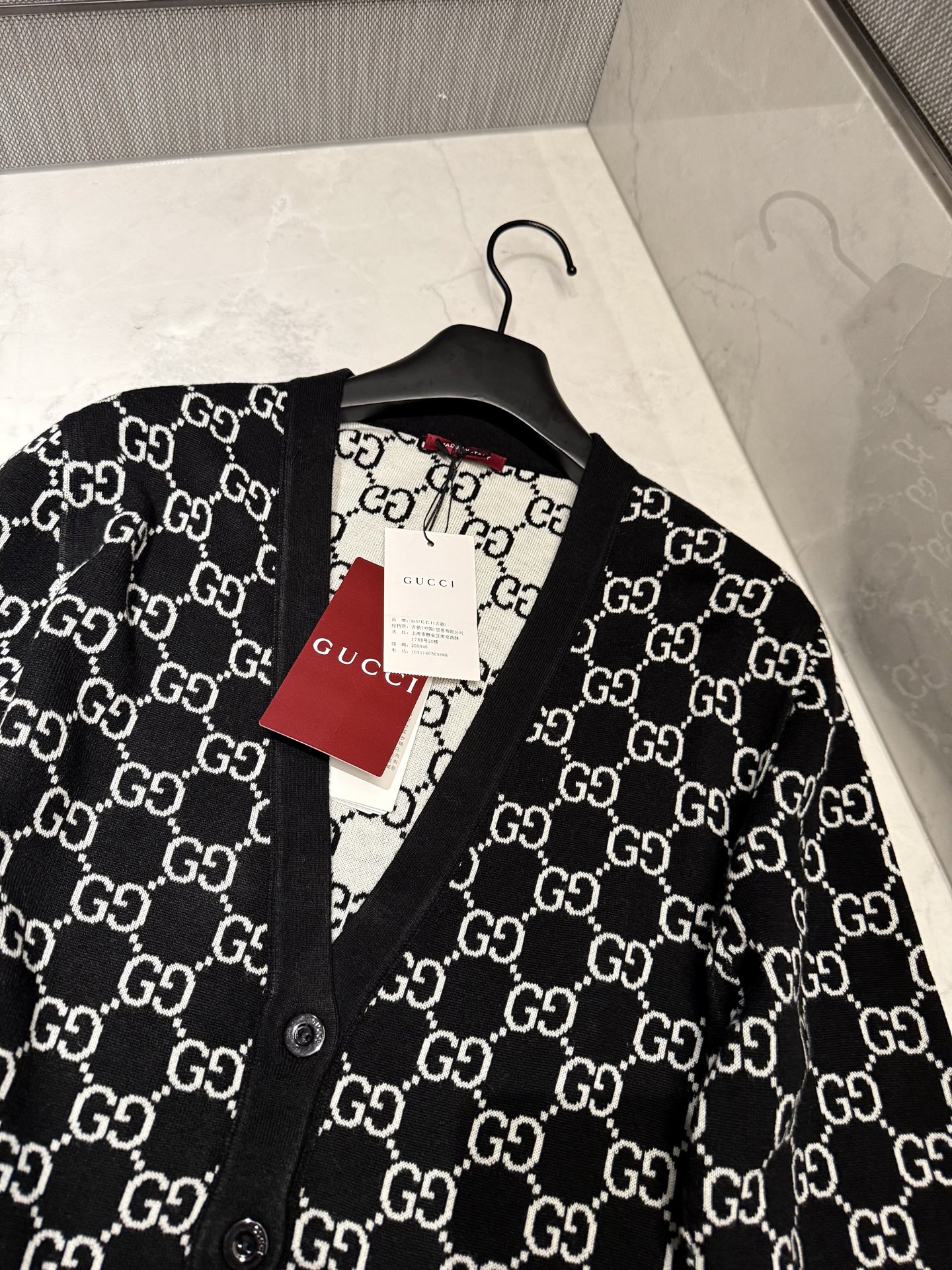 Gucci Clothing-221
