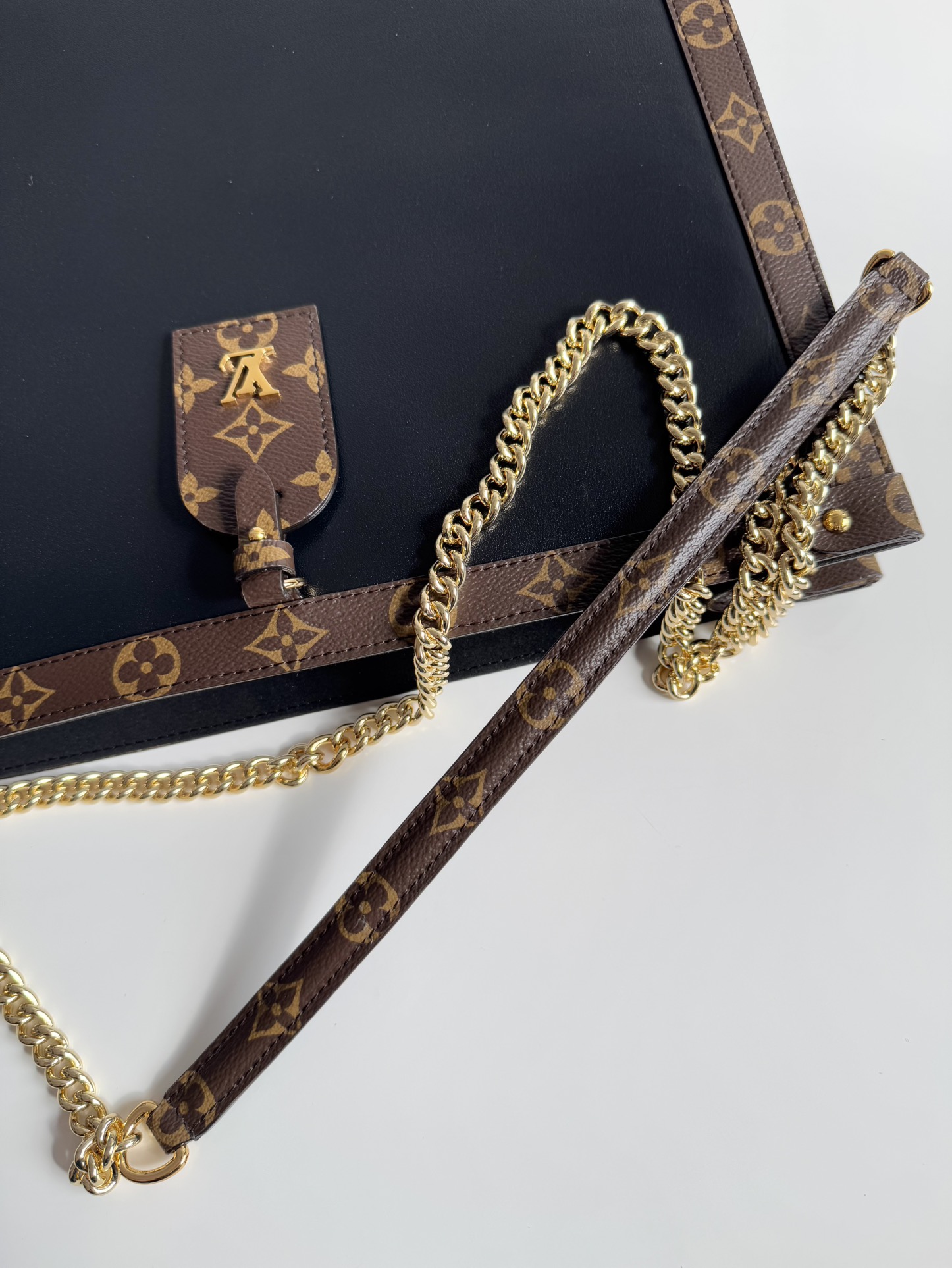 Louis Vuitton Hot New Product-24