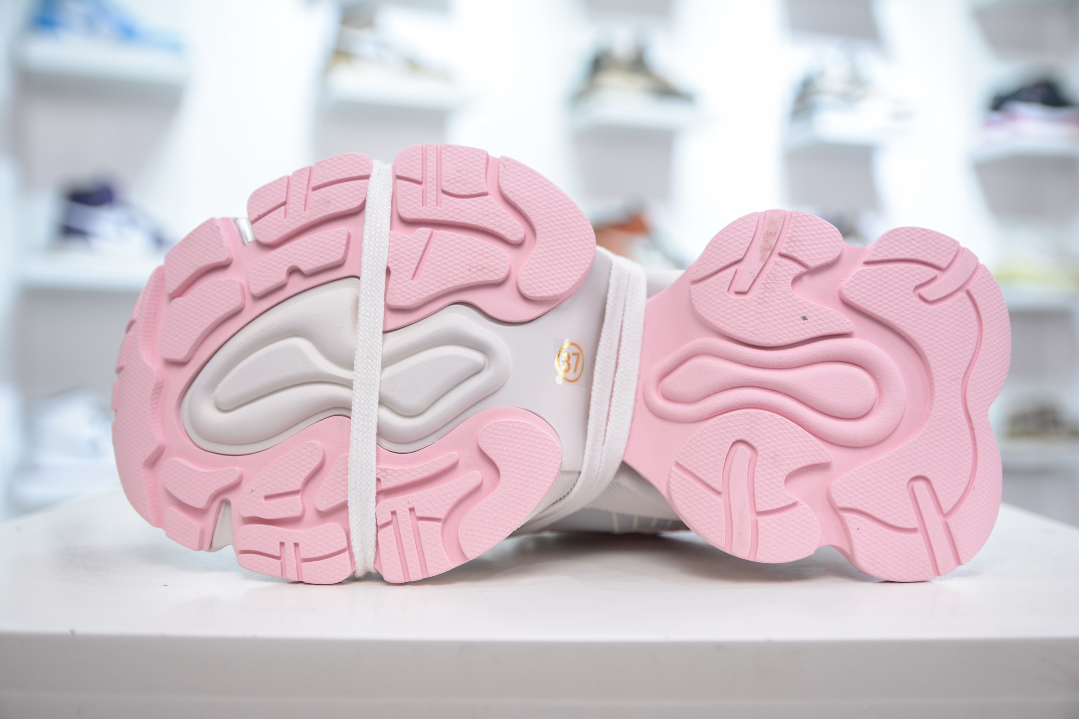 Golden Goose Sneakers-90