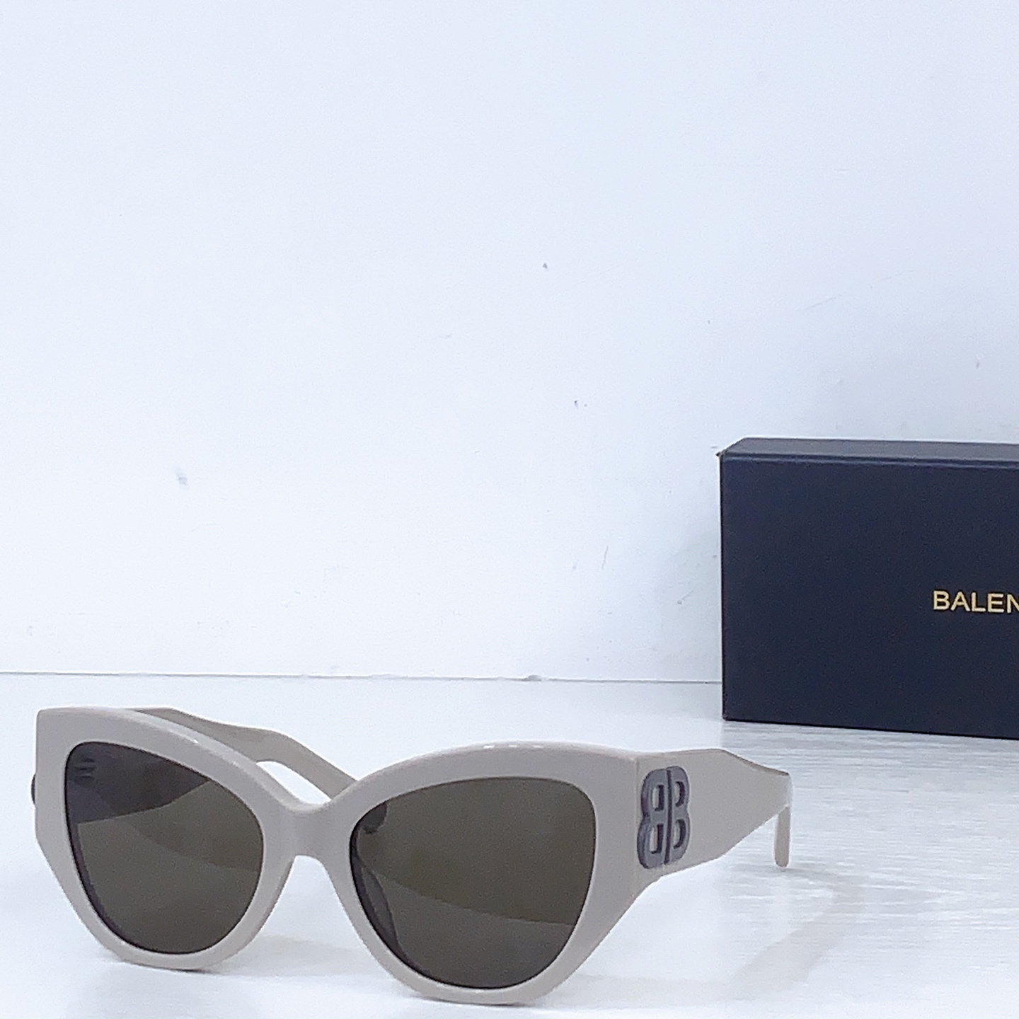 Balenciaga glasses-20