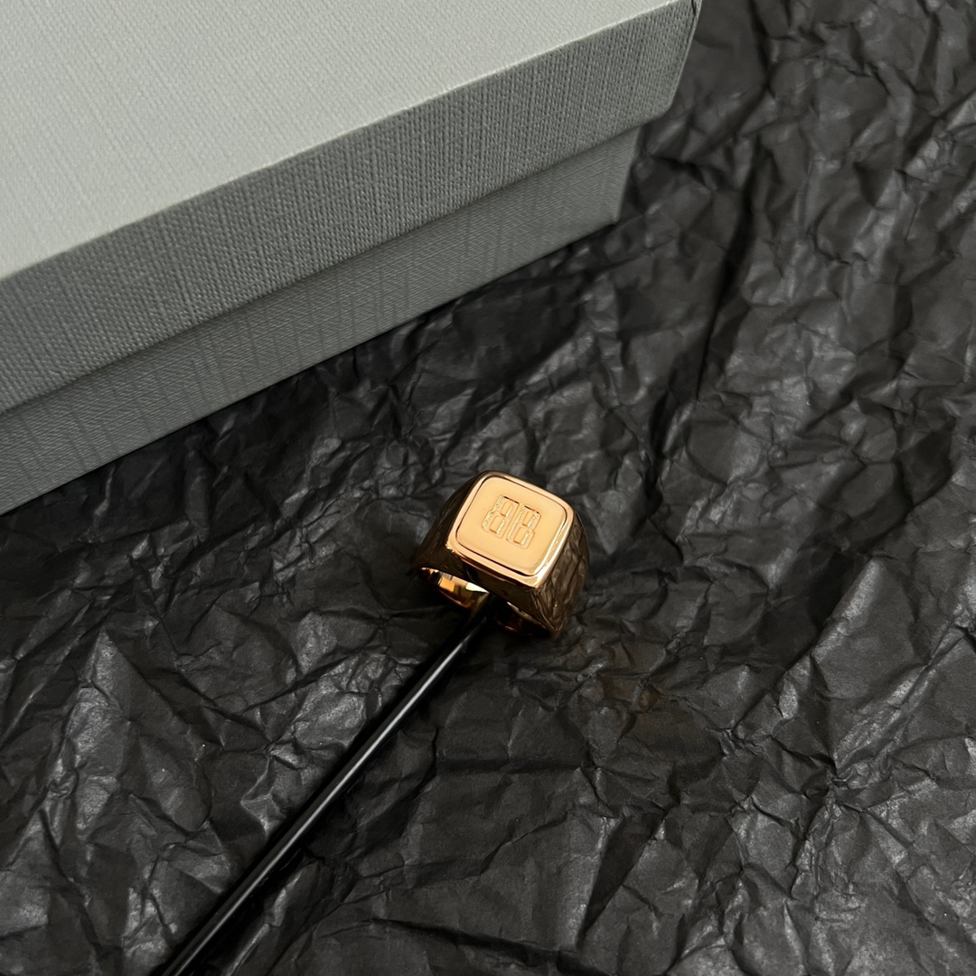 Balenciaga ring-17