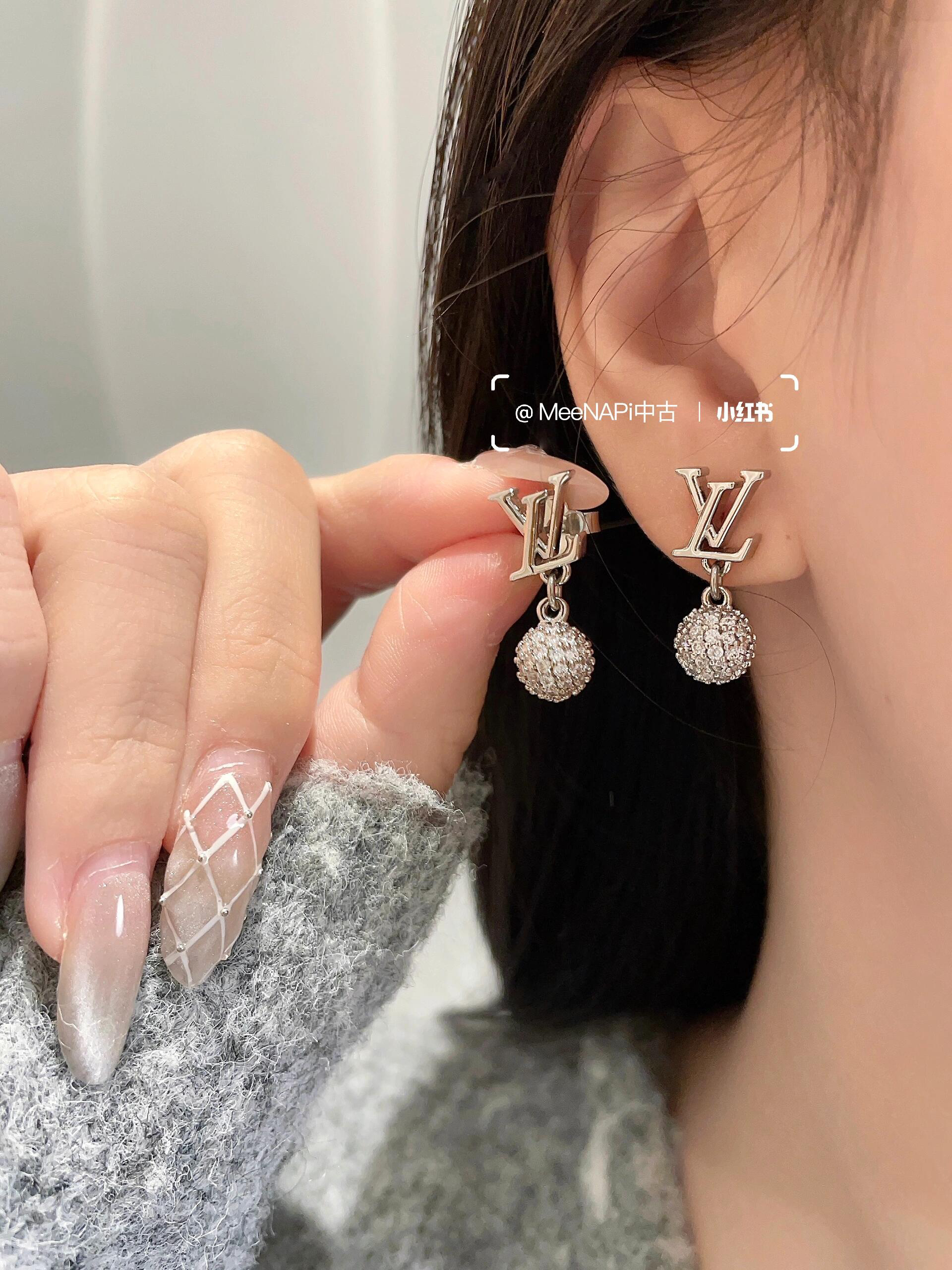 LV earrings-44