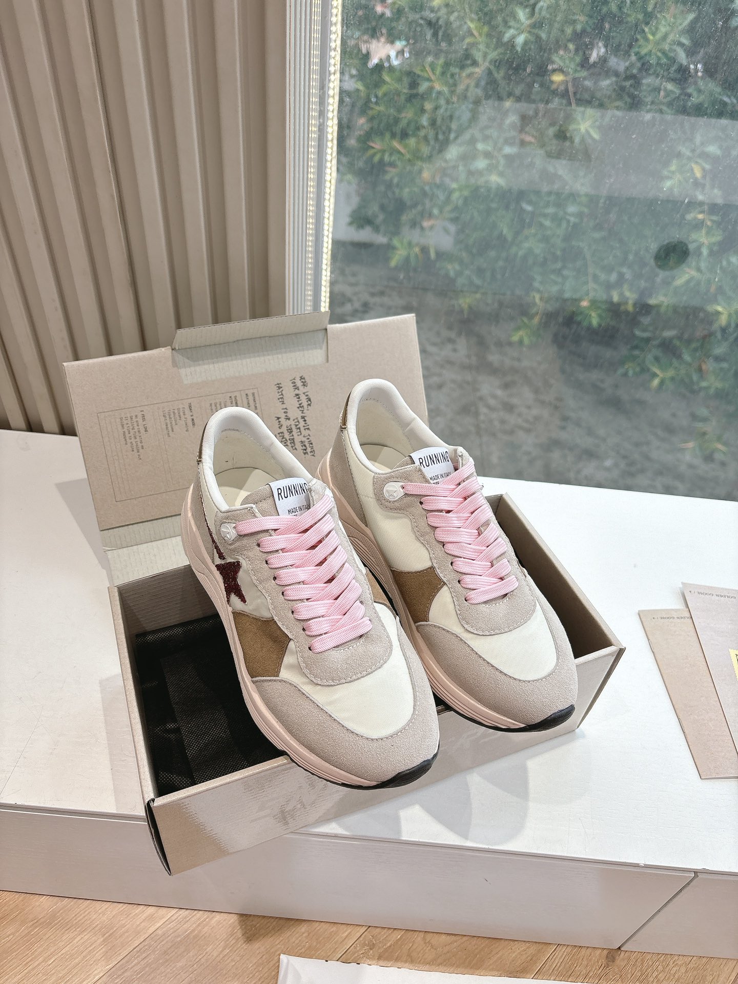 Golden Goose Sneakers-10