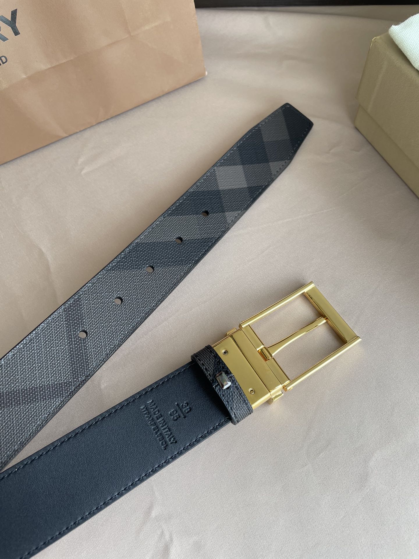 Burberry belt-126