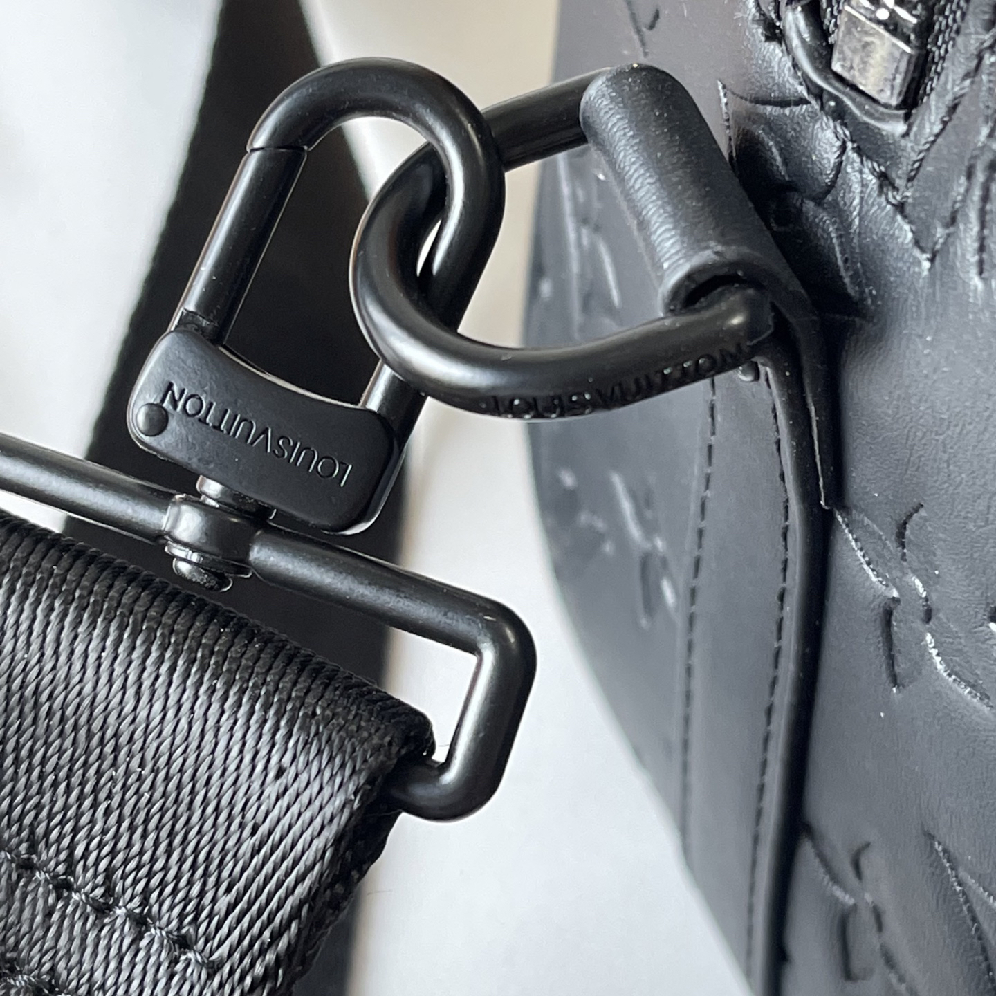 Louis Vuitton Hot New Product-153