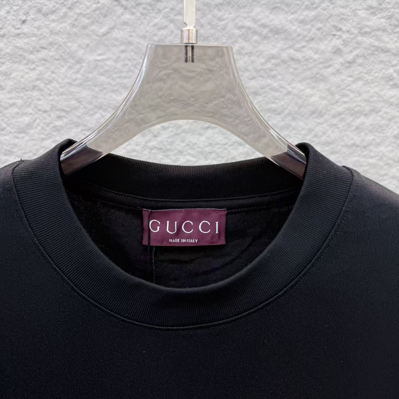 Gucci clothing-170