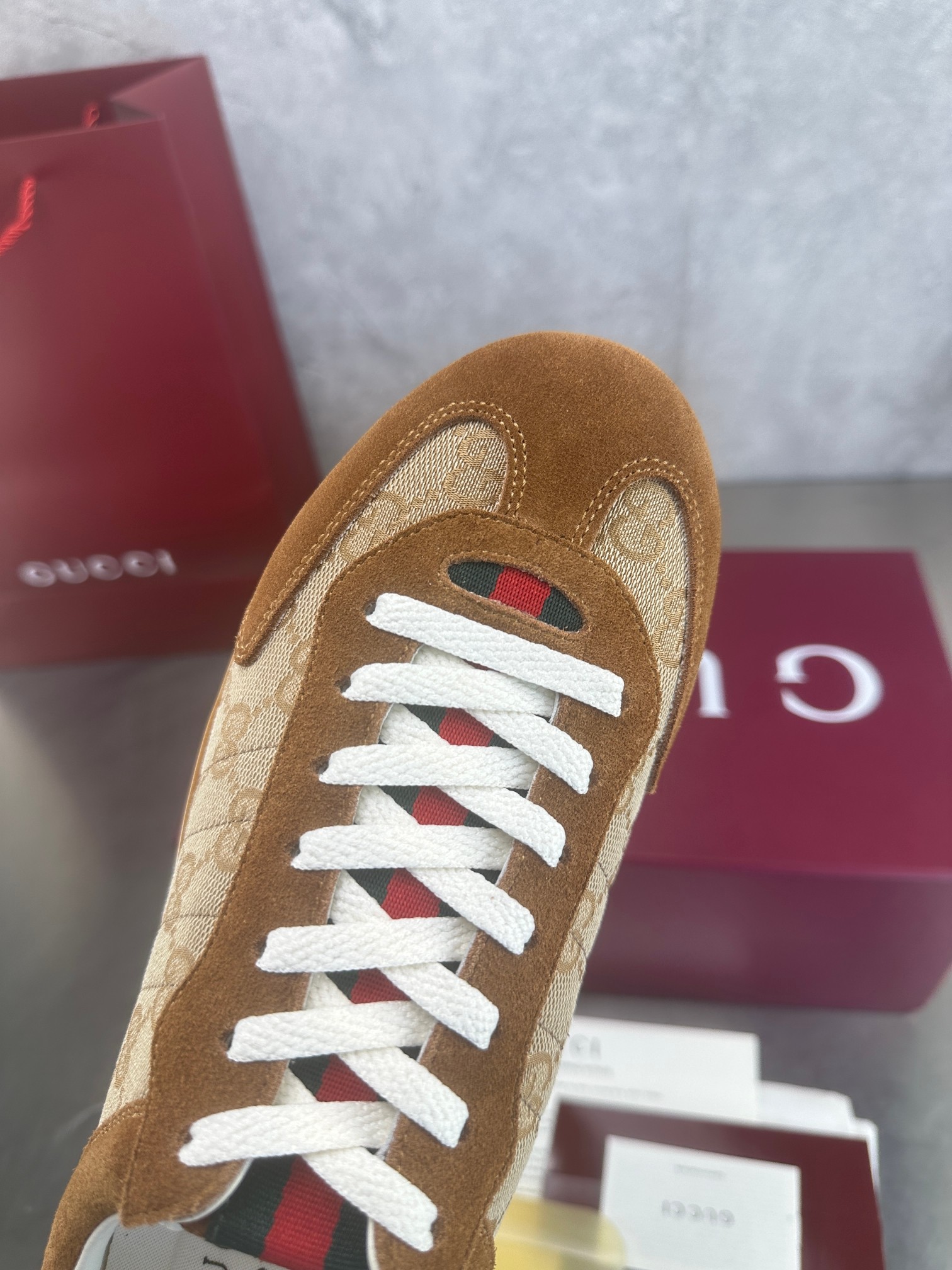 Gucci Sneakers-181