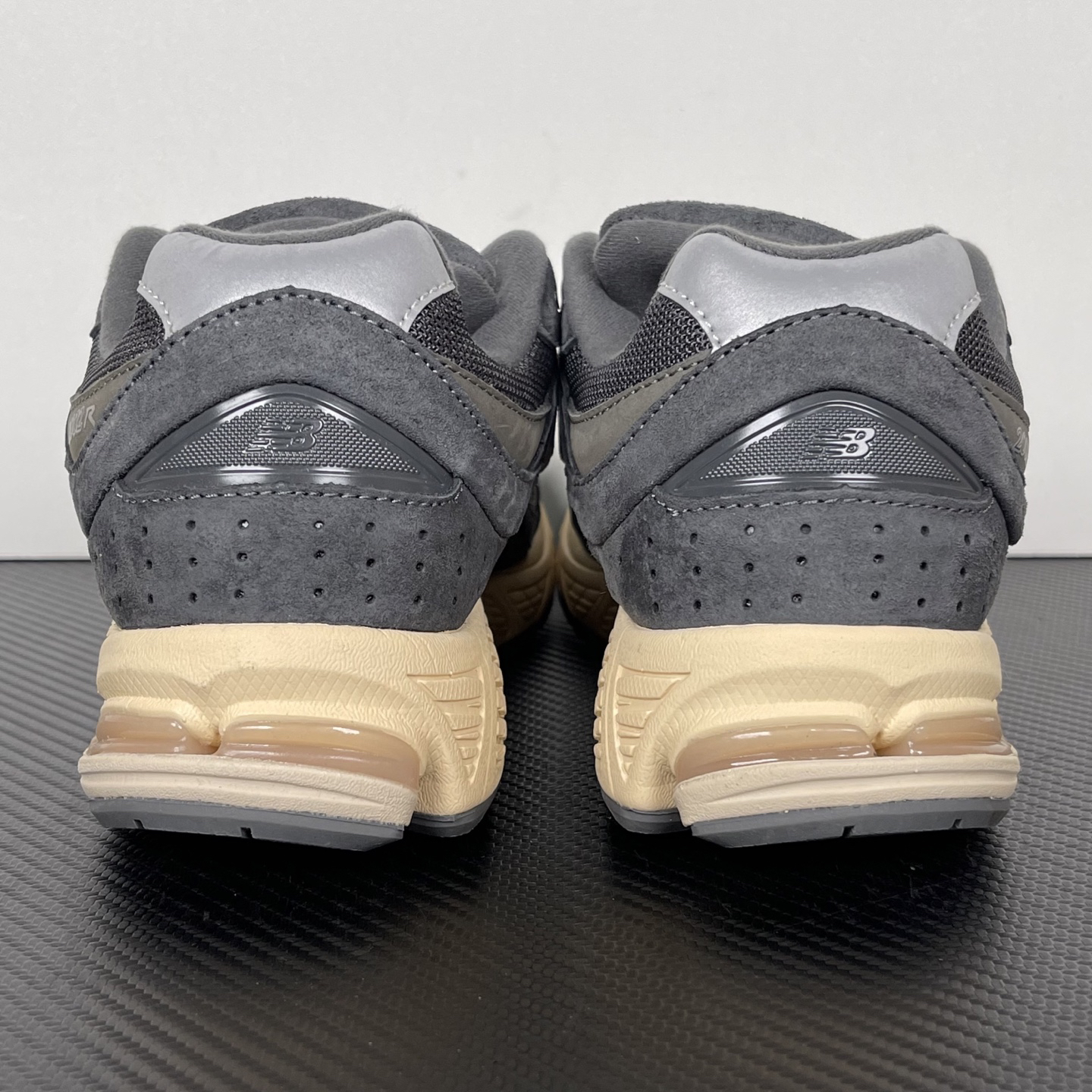 New Balance Sneakers-48