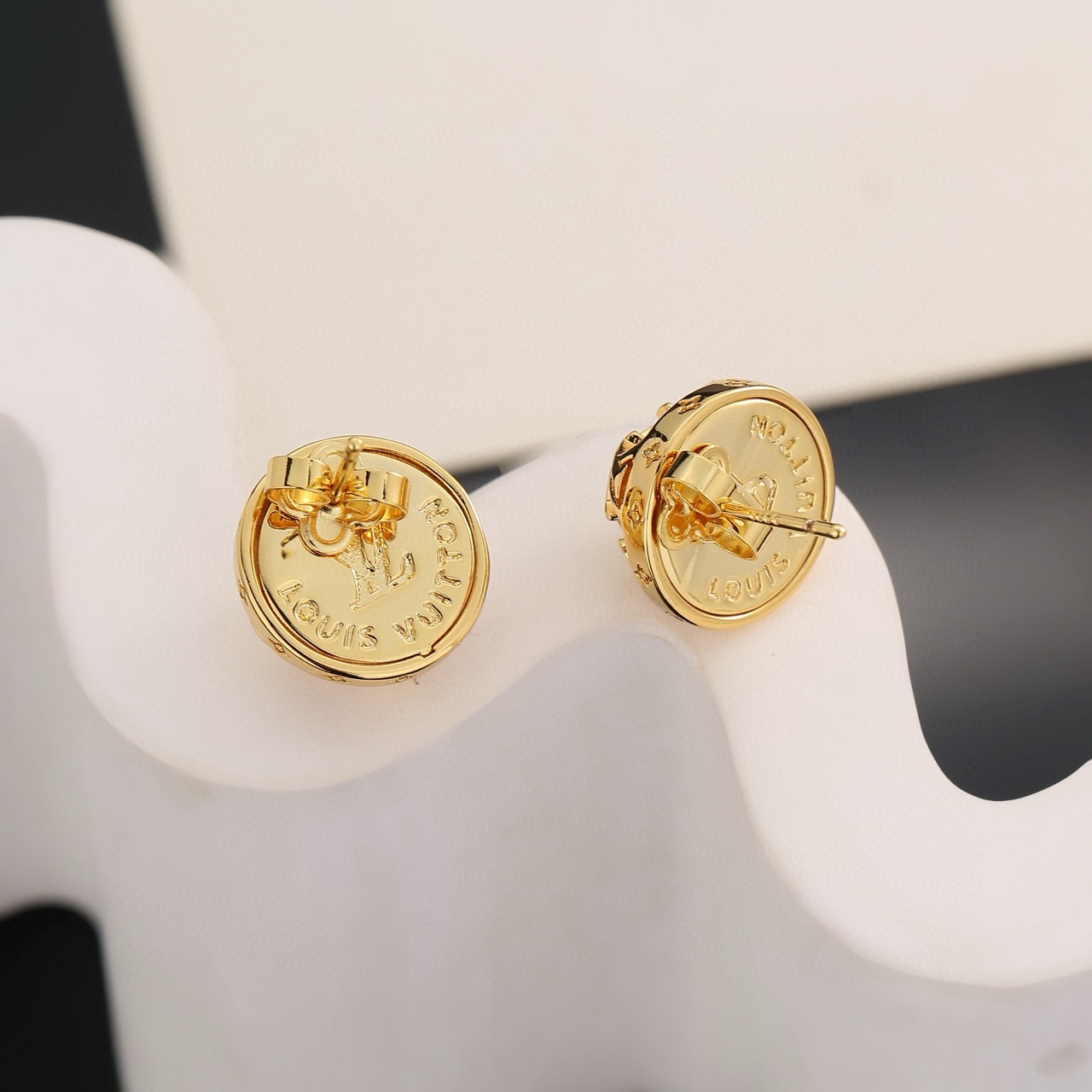 LV earrings-13
