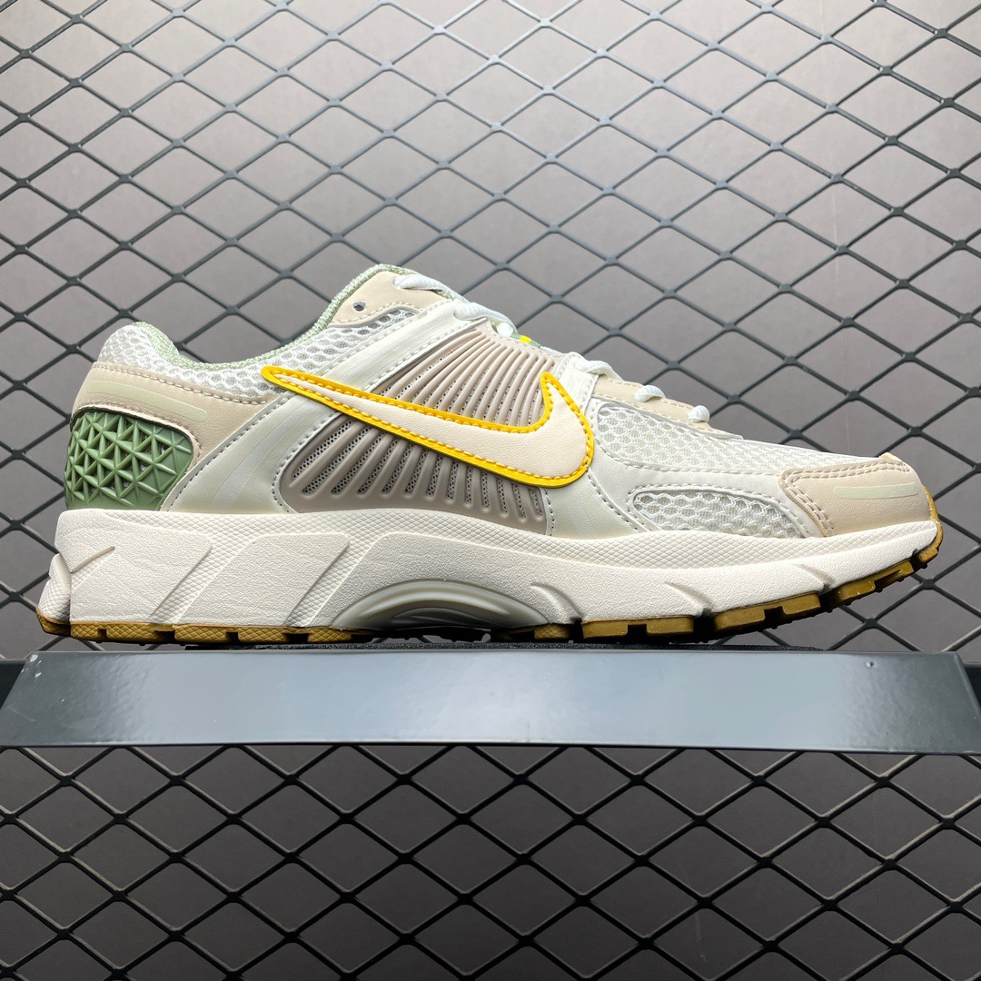 Nike Sneakers-124