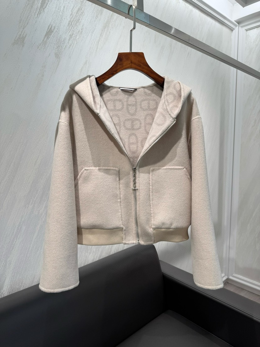 Hermes Clothing-324