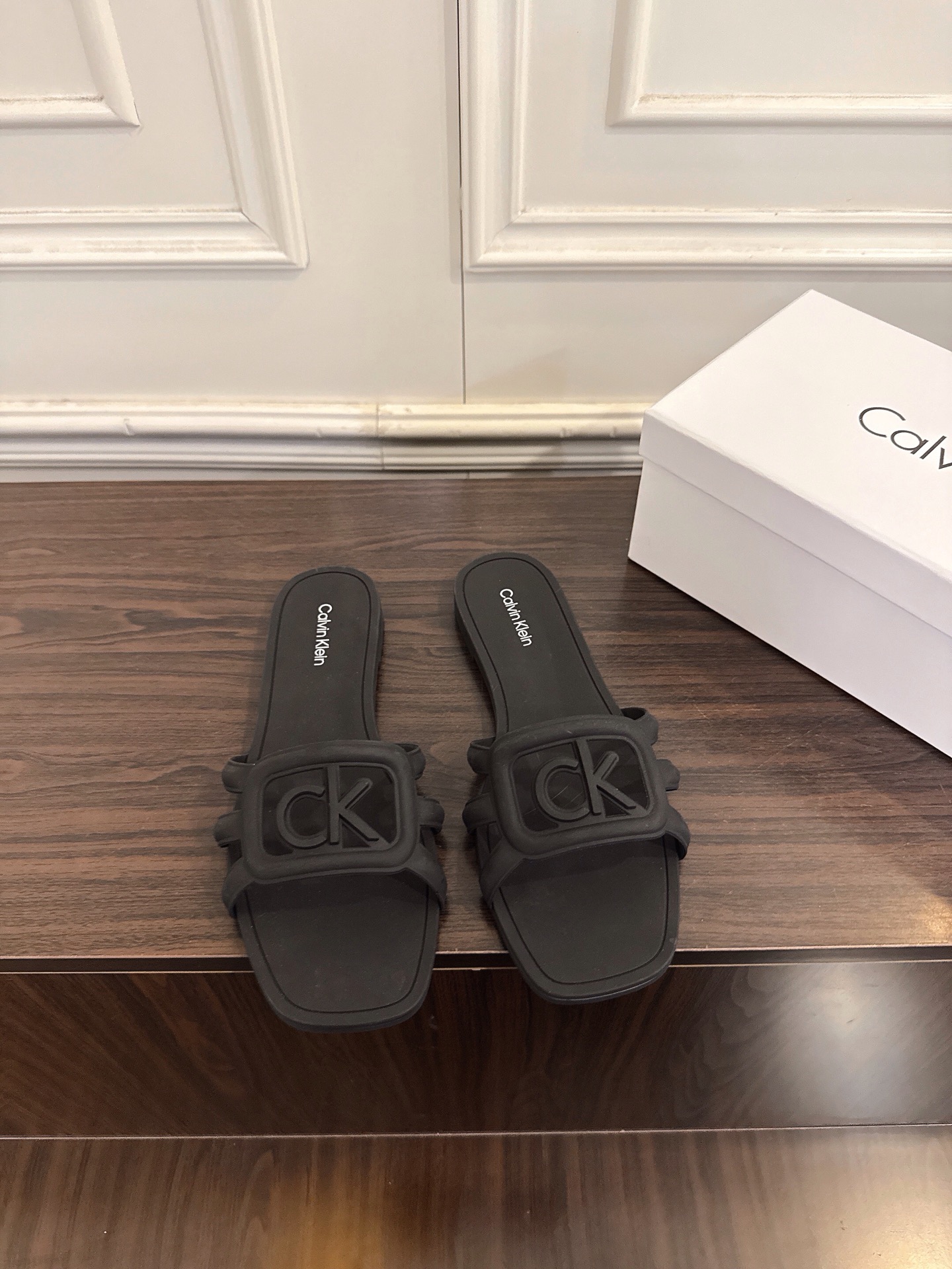 Calvin Klein Slippers