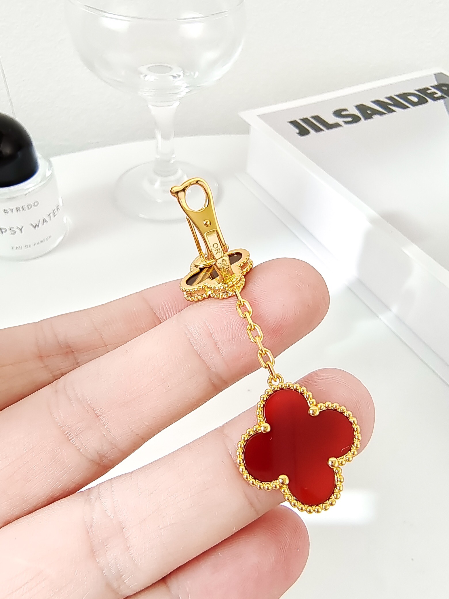 Van Cleef & Arpels earring-47