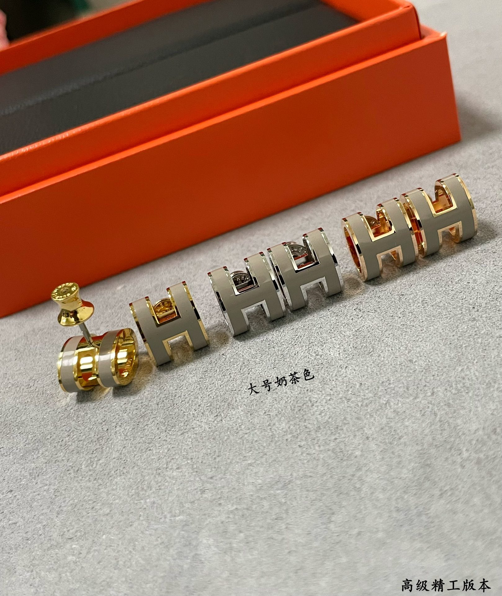 Hermes earrings-6