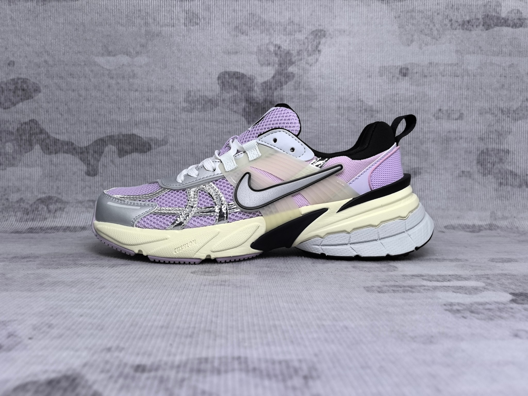Nike Sneakers-230