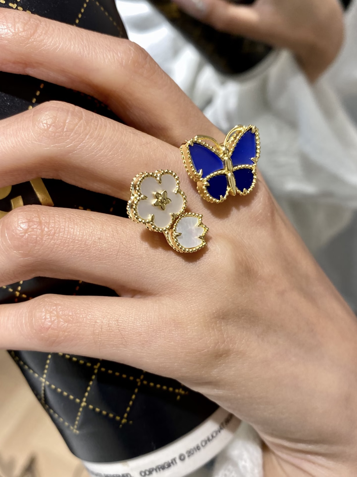 Van Cleef & Arpels ring-86