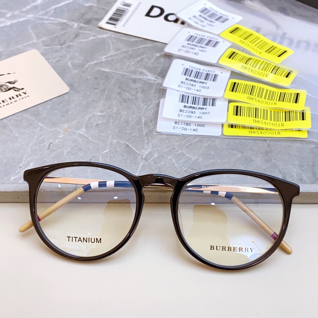 Burberry glasses-30