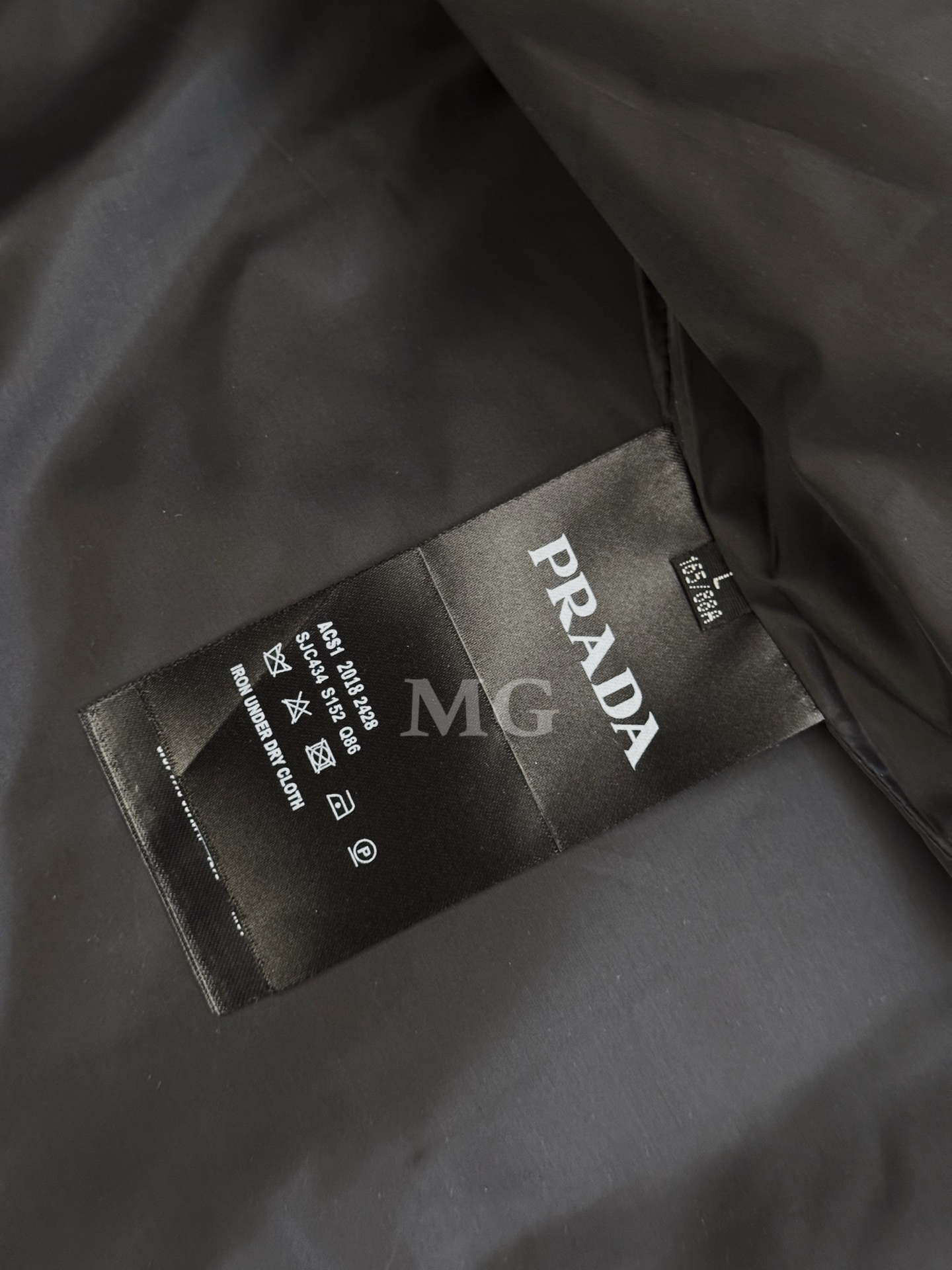 Prada Clothing-283