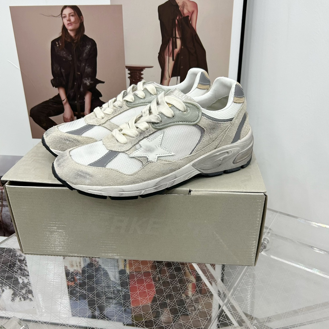 Golden Goose Sneakers-81