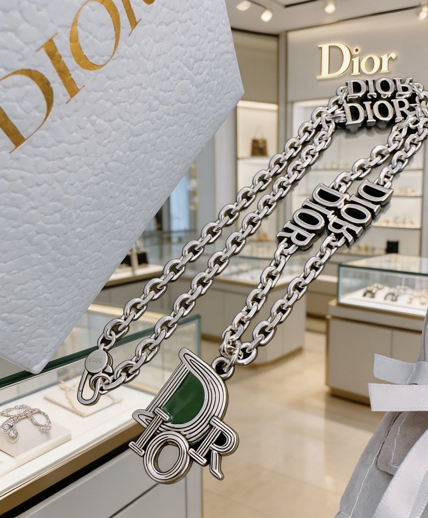 Dior necklace-64