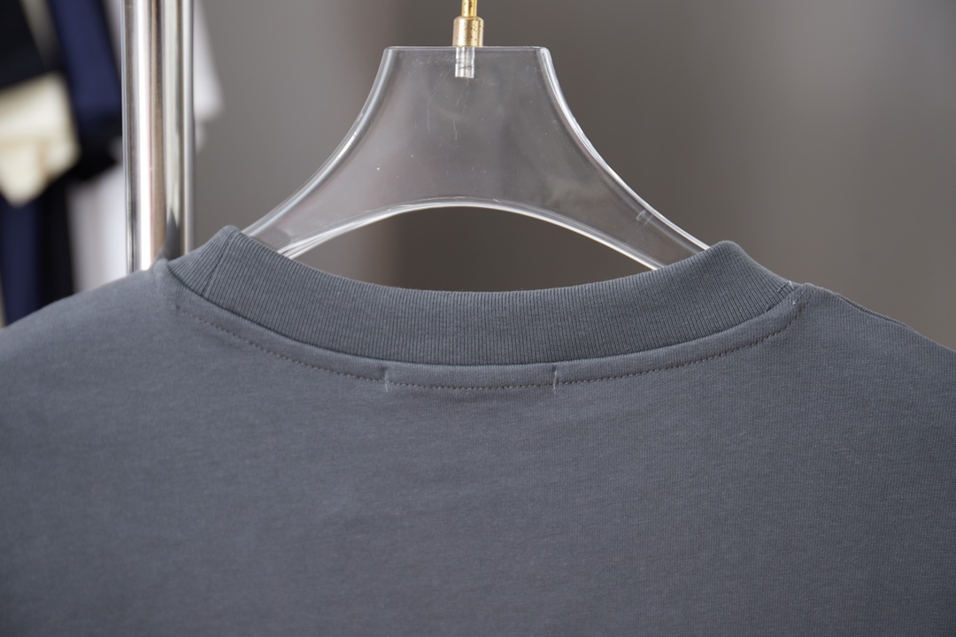 Prada clothing-237