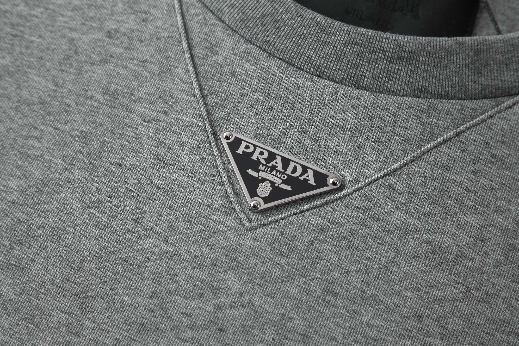 Prada clothing-131