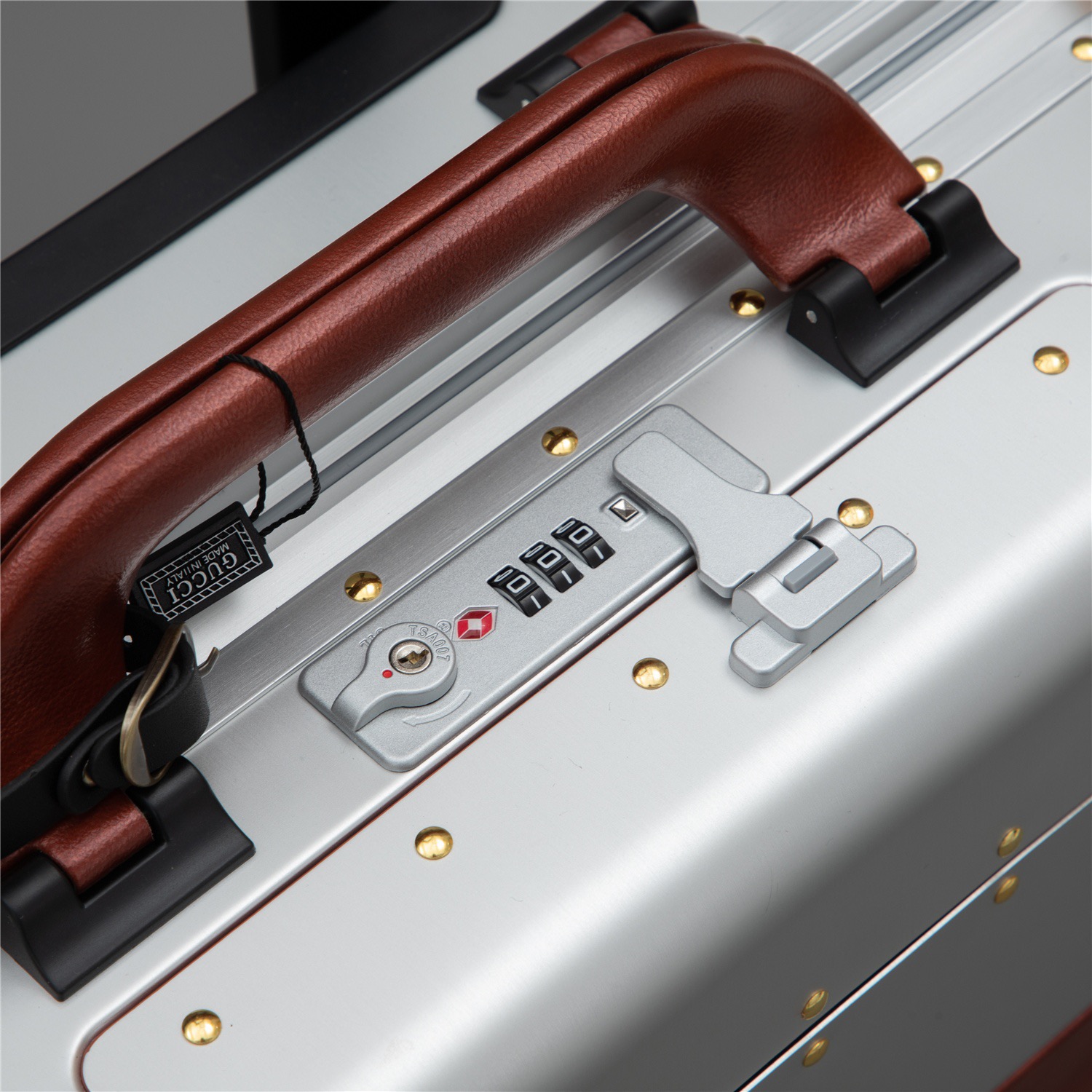 Gucci luggage-40