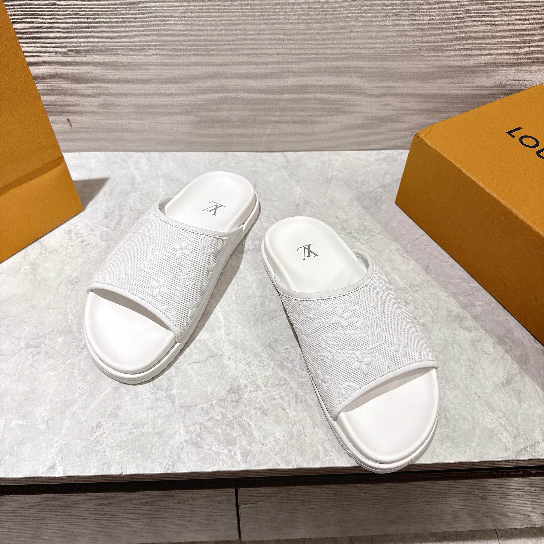 LV Summer footwear