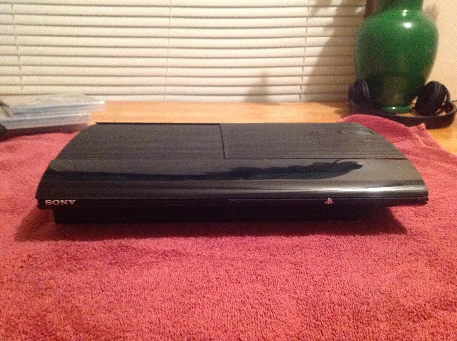 PS3 500 GB Assassin's Creed III Bundle (Renewed)