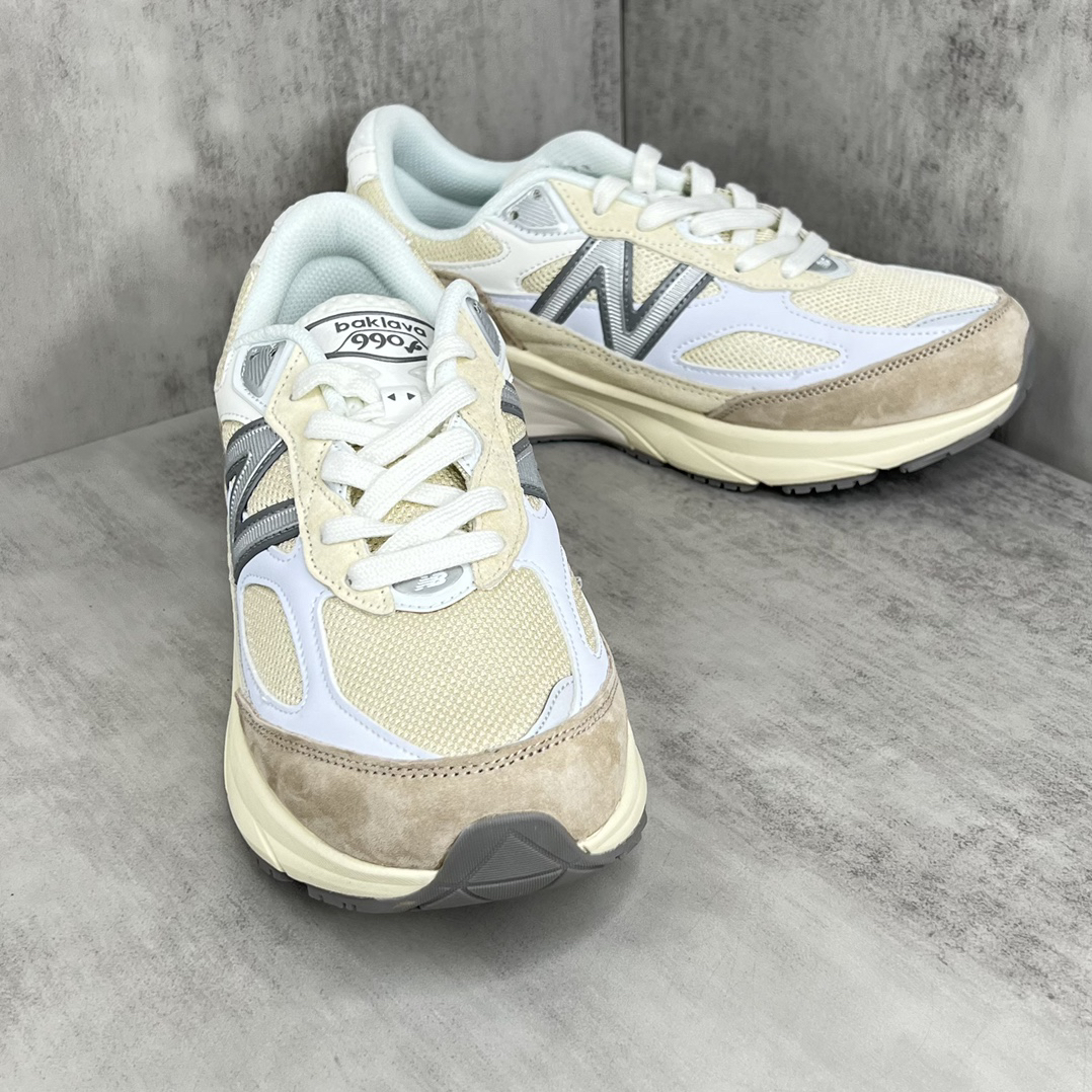 New Balance Sneakers-258