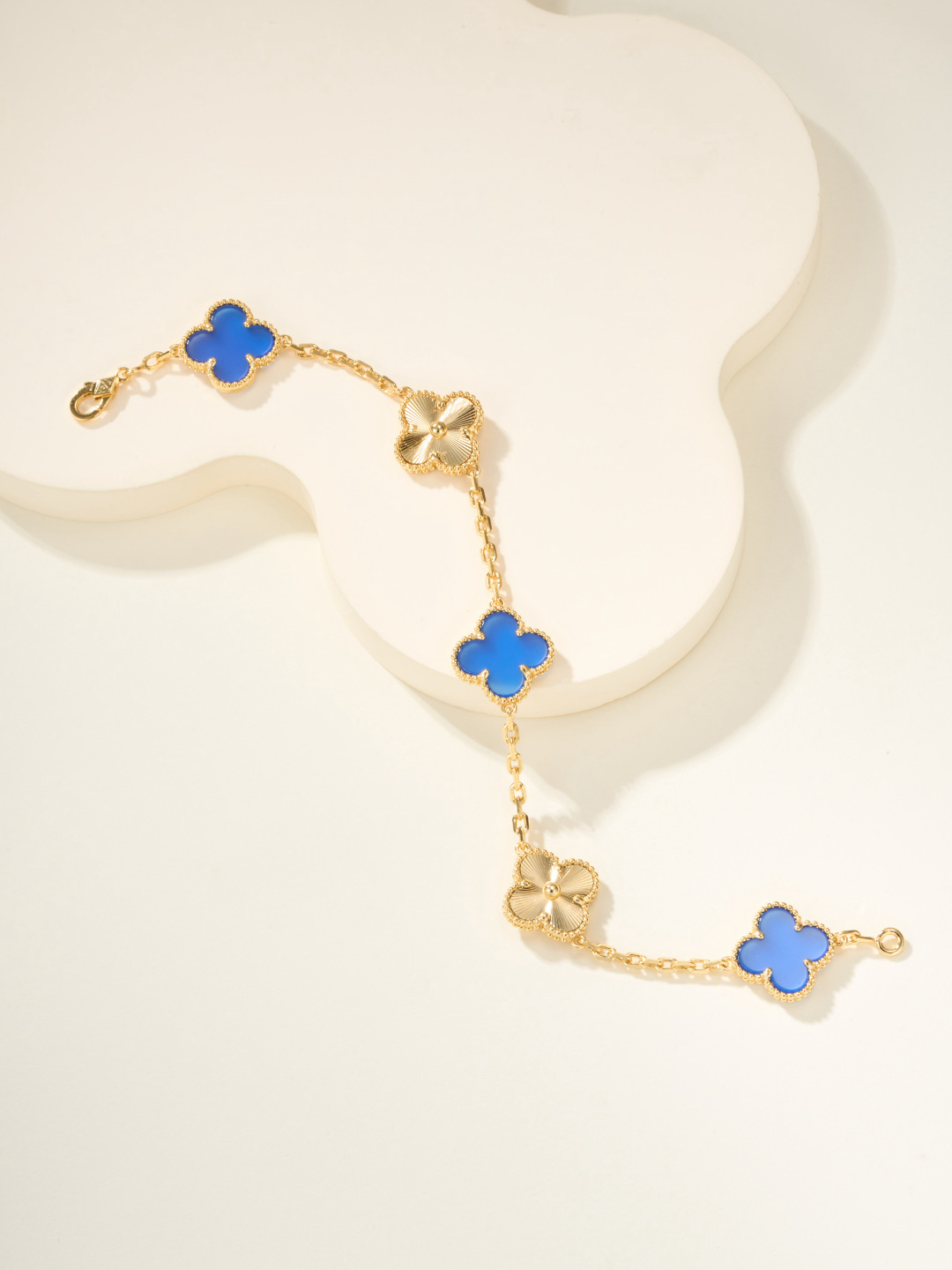 Van Cleef & Arpels Bracelet-67