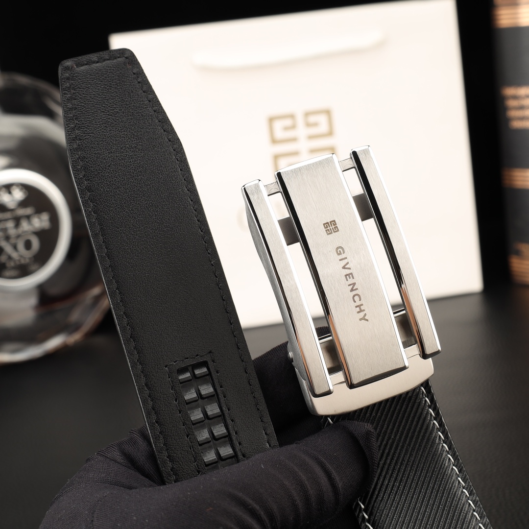 Givenchy belt-40