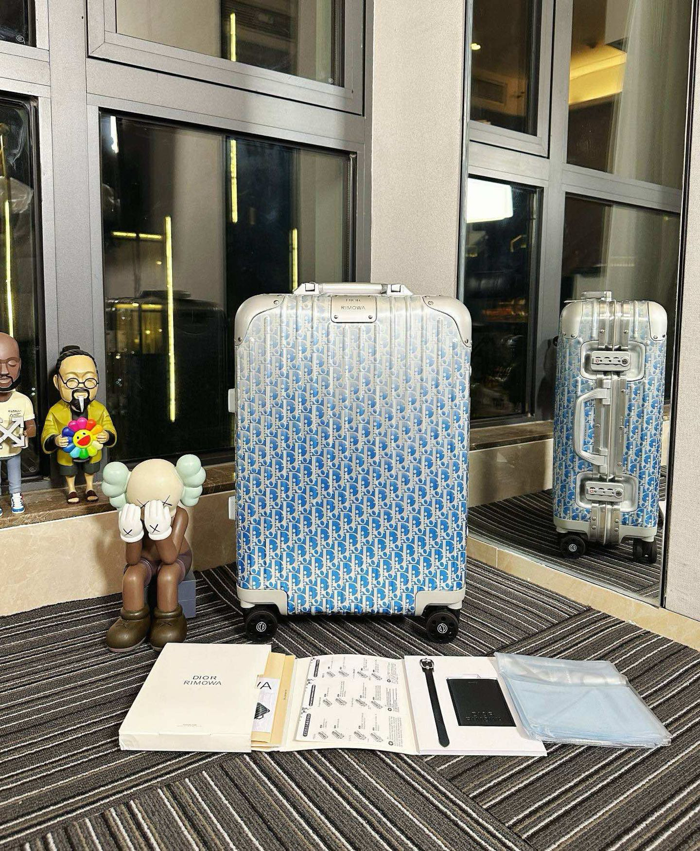 Dior luggage-14