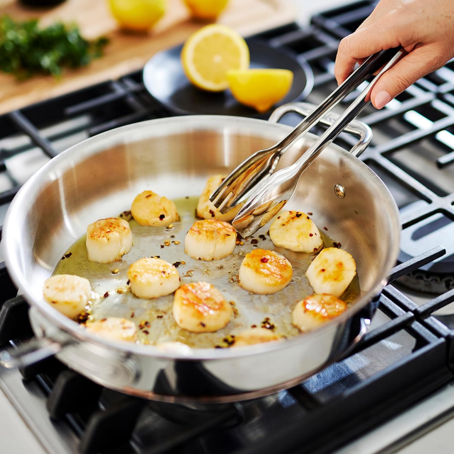 All-Clad Copper Core 5-Ply Stainless Steel Sauté Pan with Steel Lid 5 Quart Induction Oven Broiler Safe 600F Pots and Pans, Cookware Silver