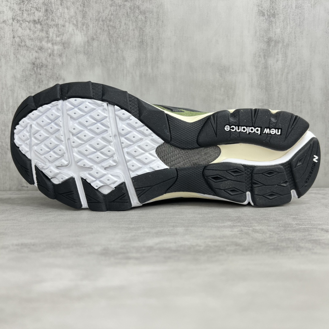 New Balance Sneakers-261