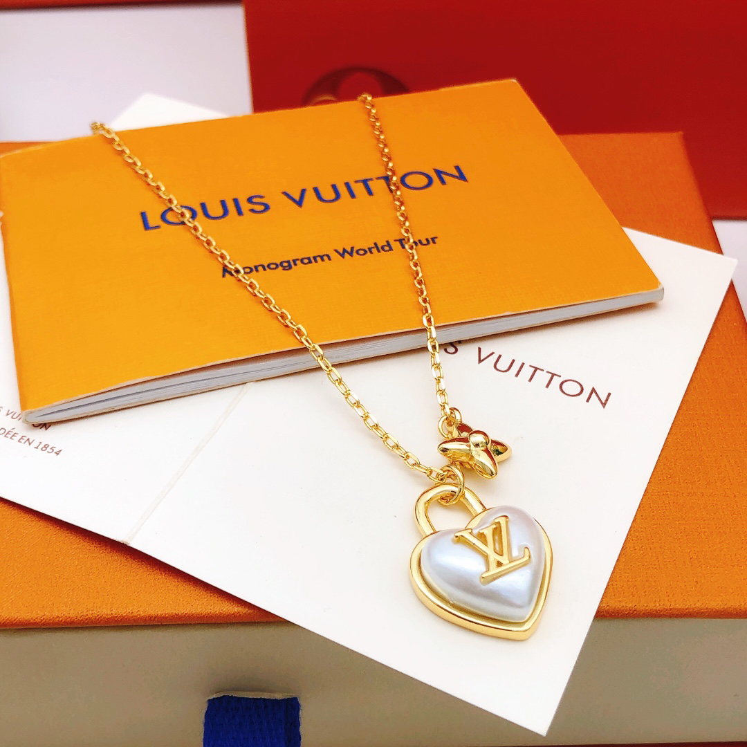 LV necklace-70