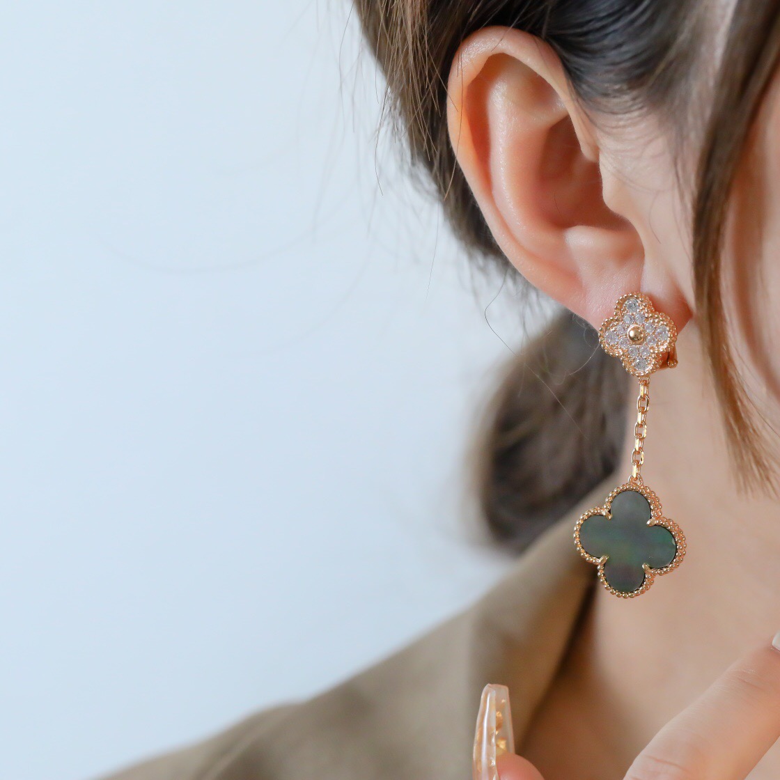 Van Cleef & Arpels earring-84