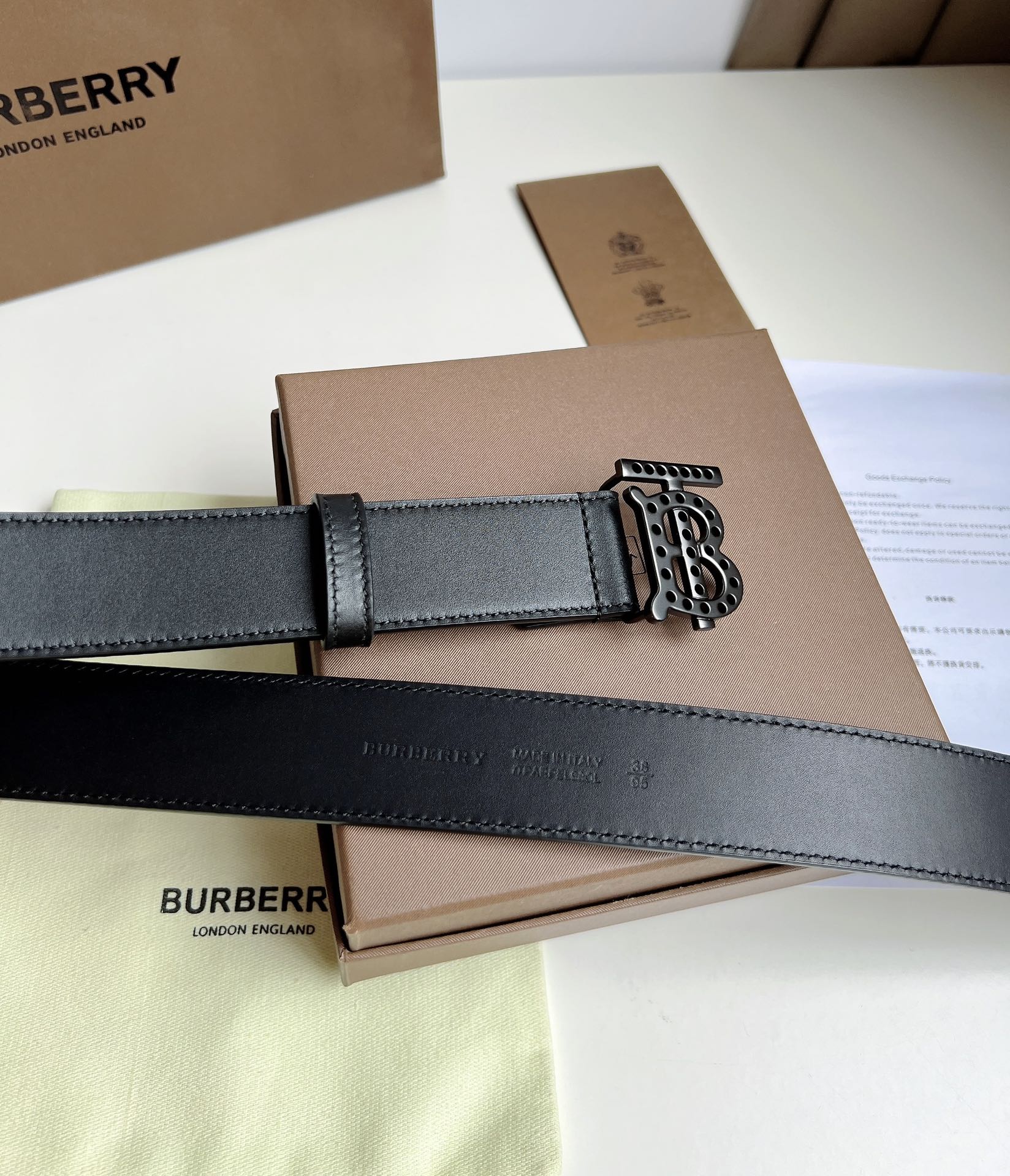 Burberry belt-120