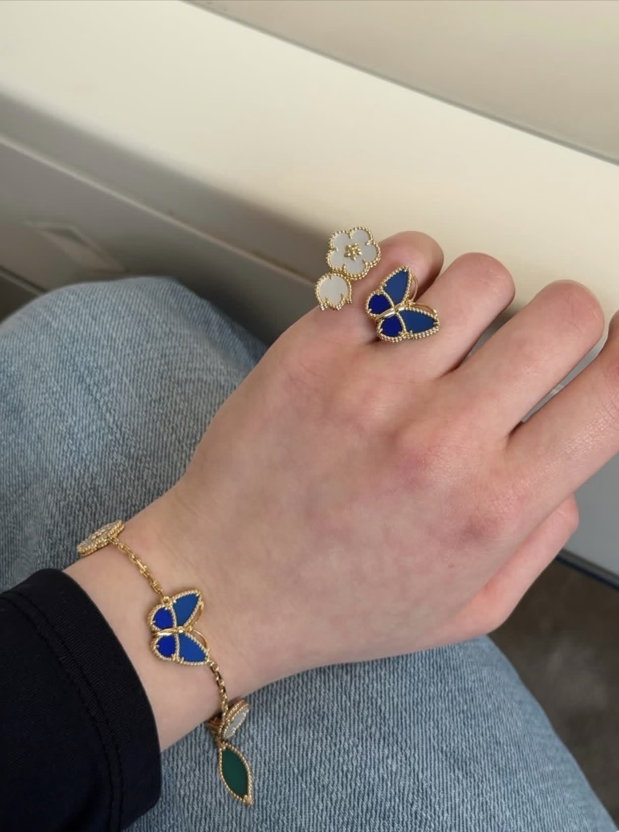 Van Cleef & Arpels ring-34