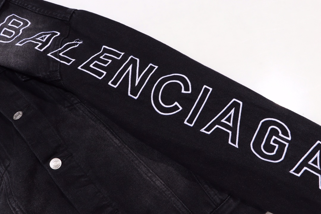 Balenciaga clothing-71