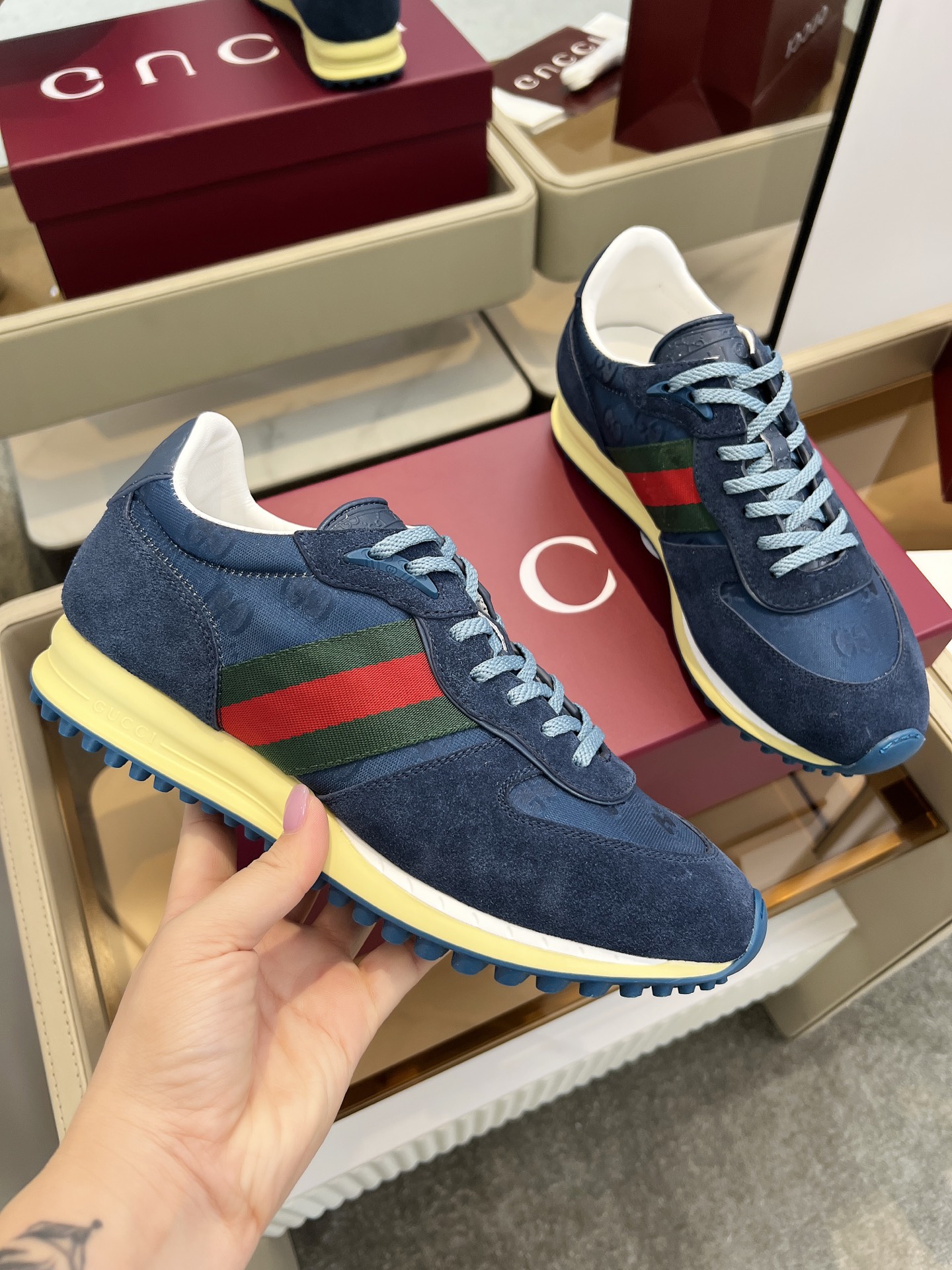 Gucci Sneakers-224