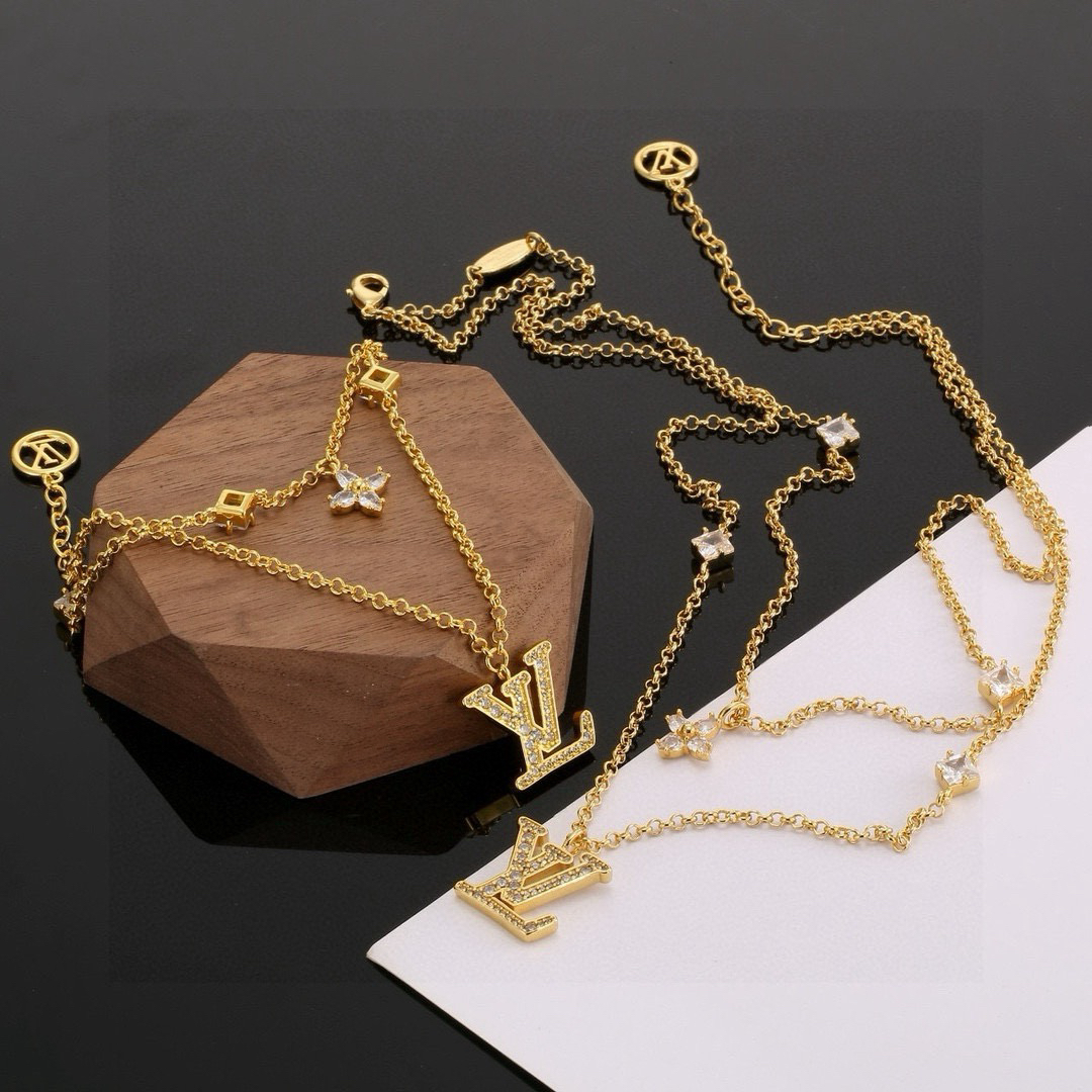 LV necklace-55