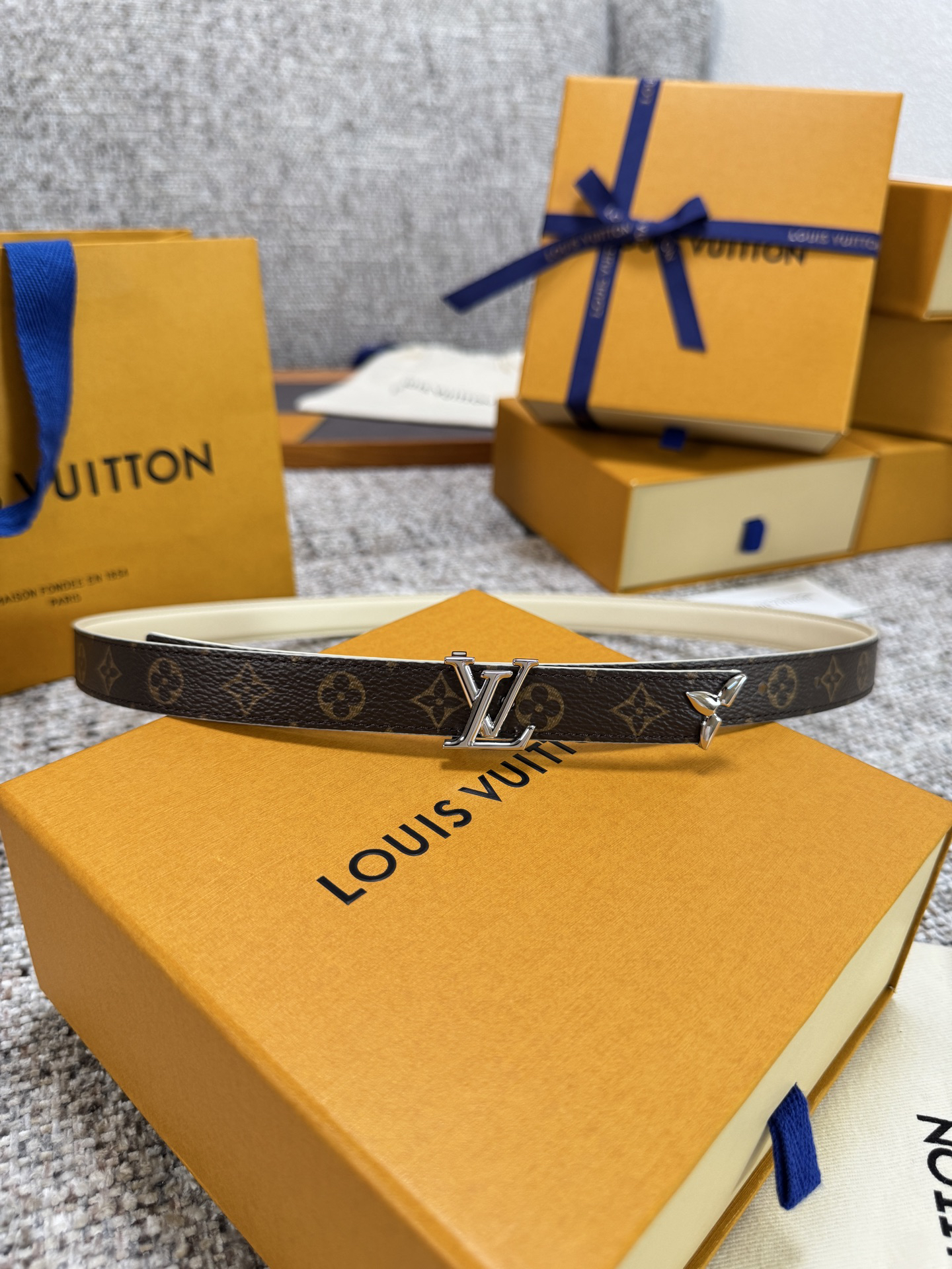 Lv belt-76