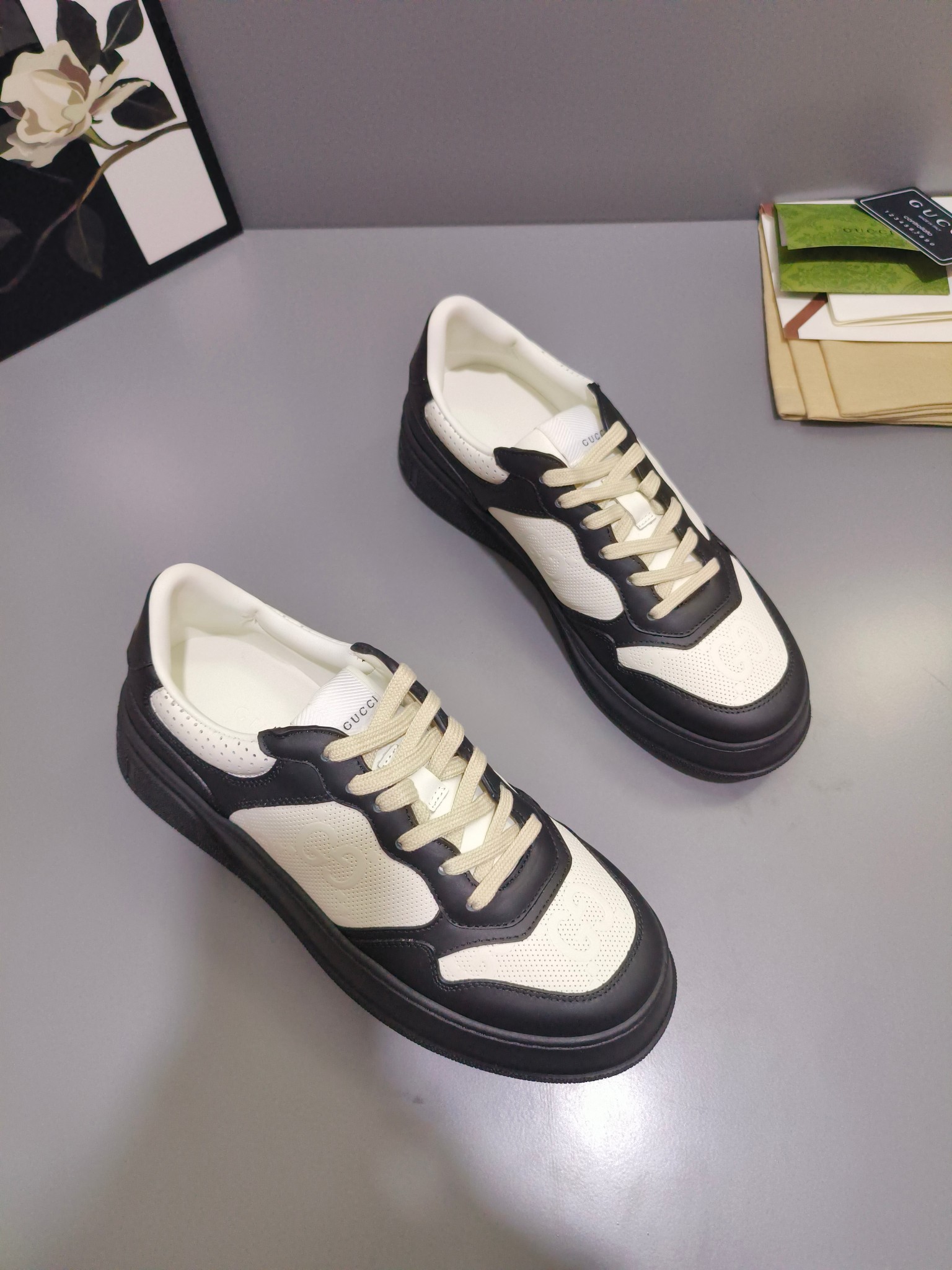 Gucci Sneakers-32