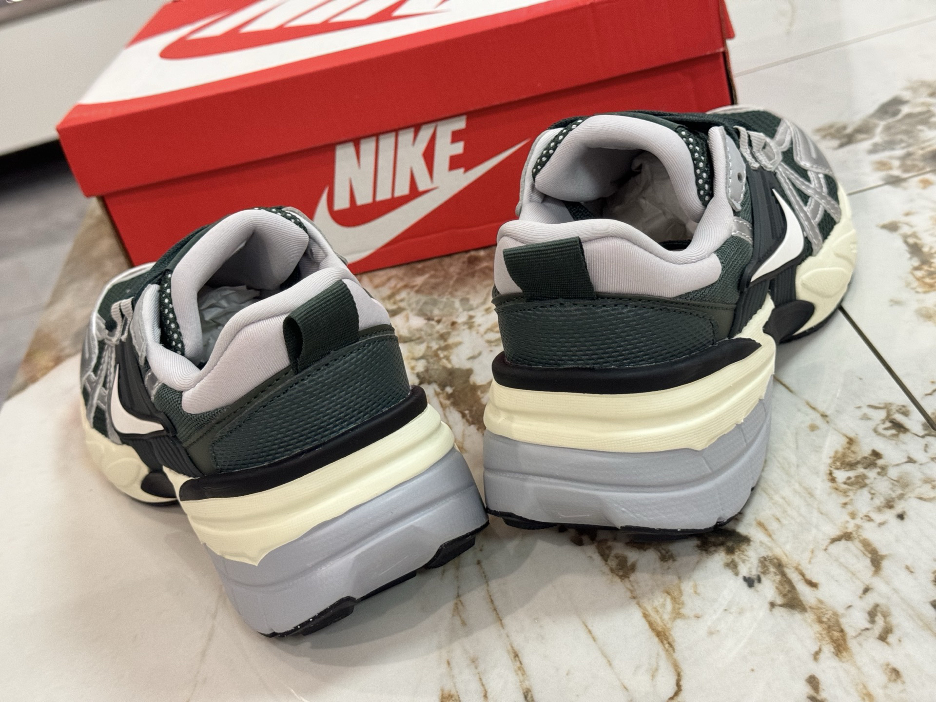 Nike Sneakers-248
