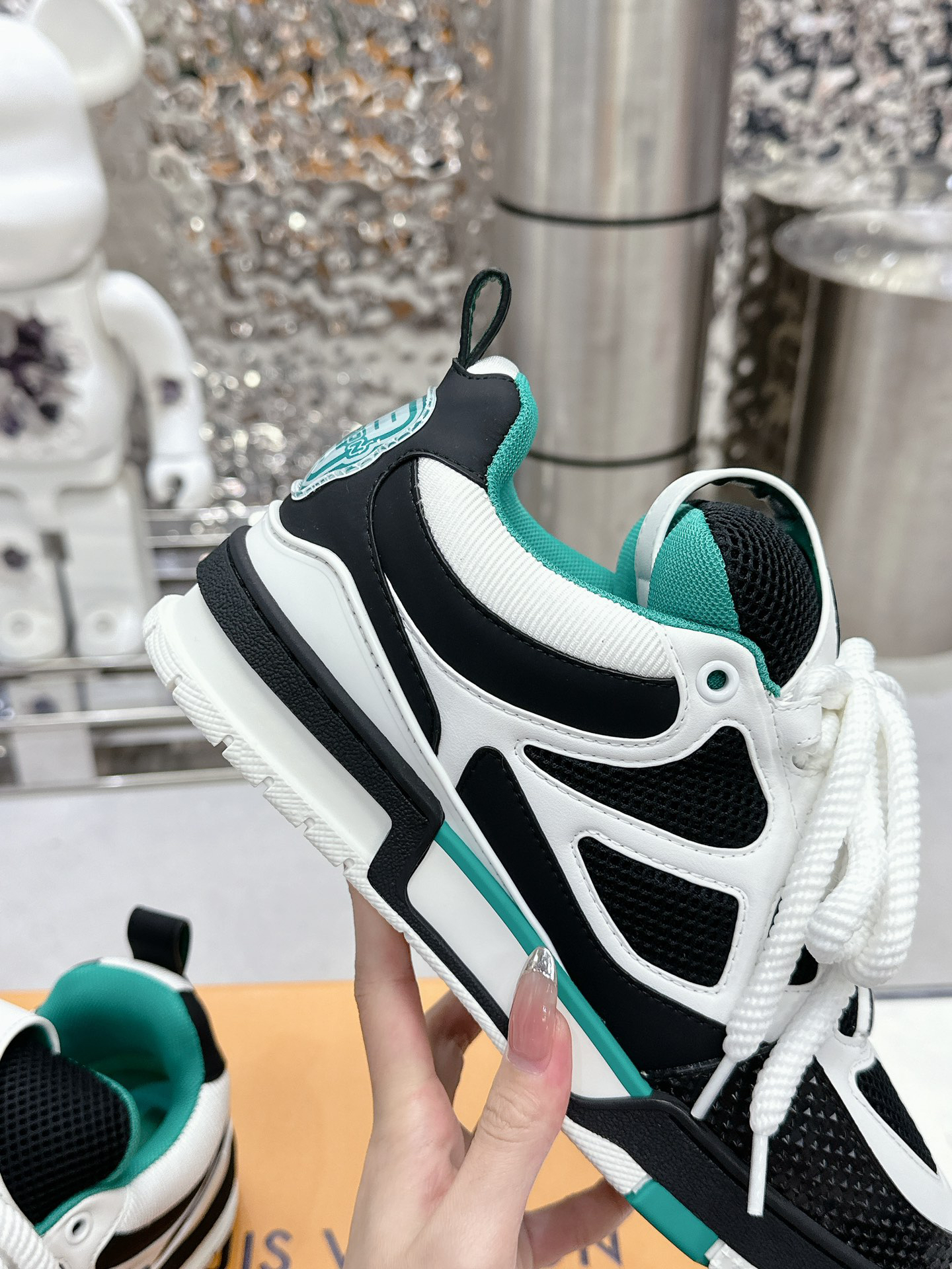 Lv Sneakers-50