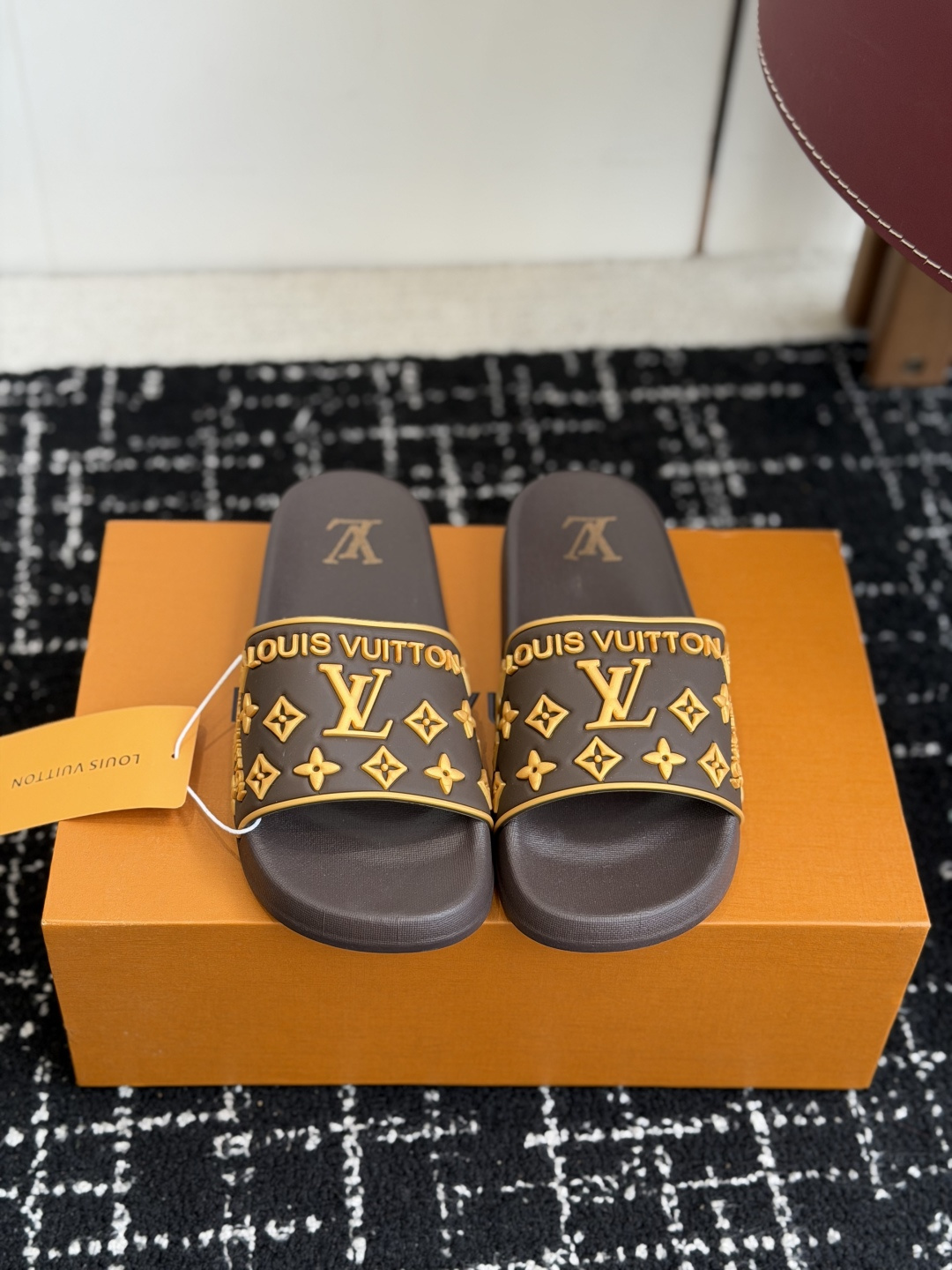 LV Summer footwear