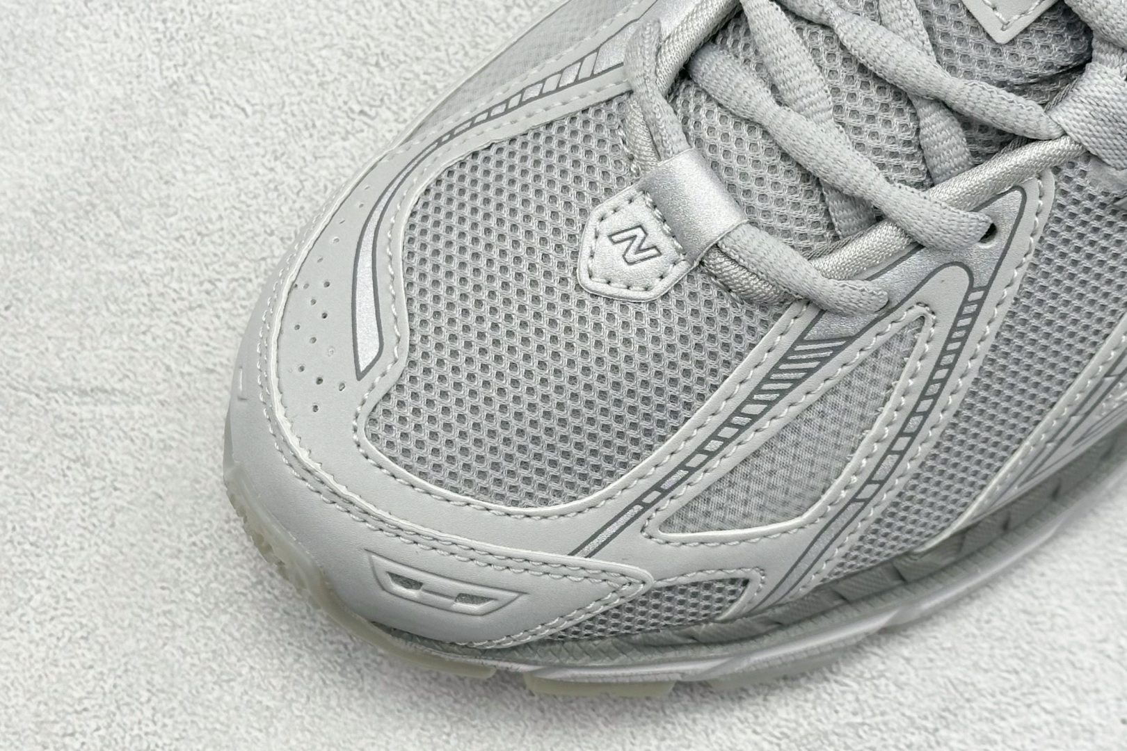 New Balance Sneakers-320