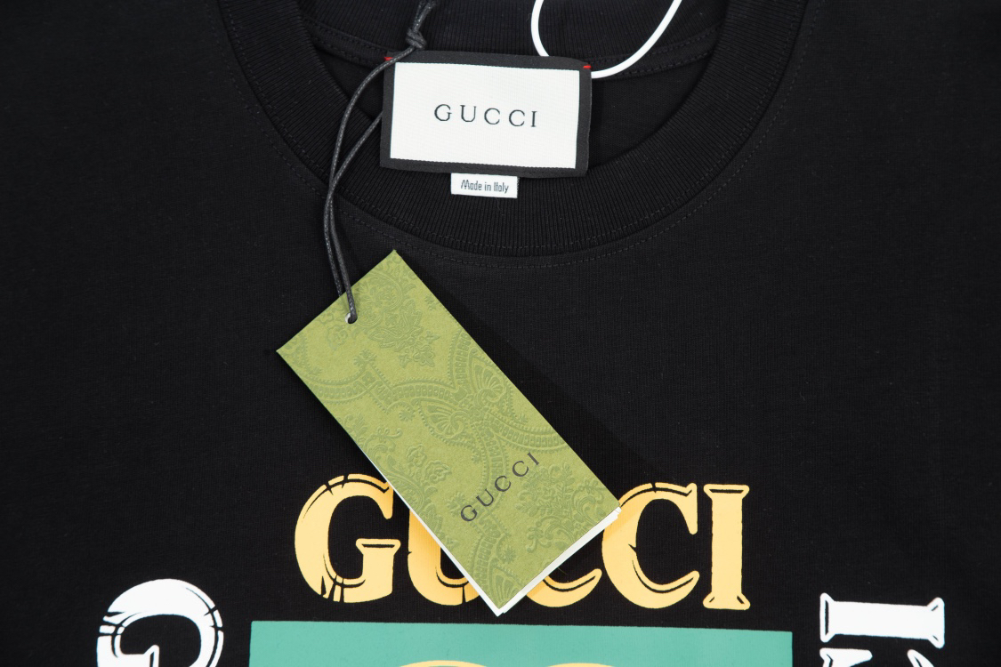 Gucci clothing-68